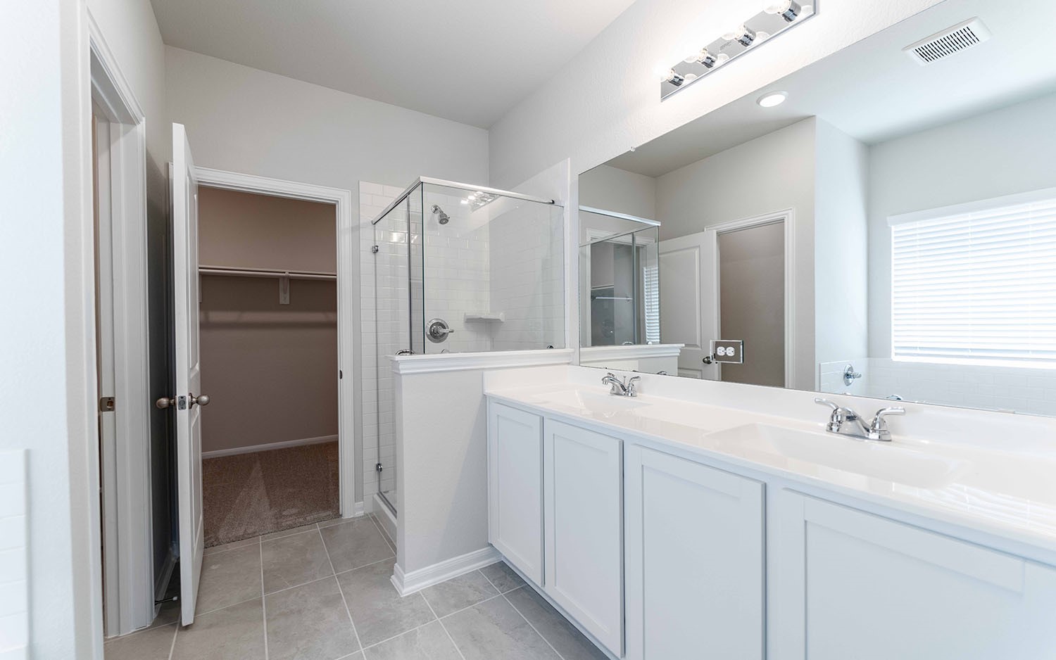 22215 Nissi Beach Drive Property Photo 11