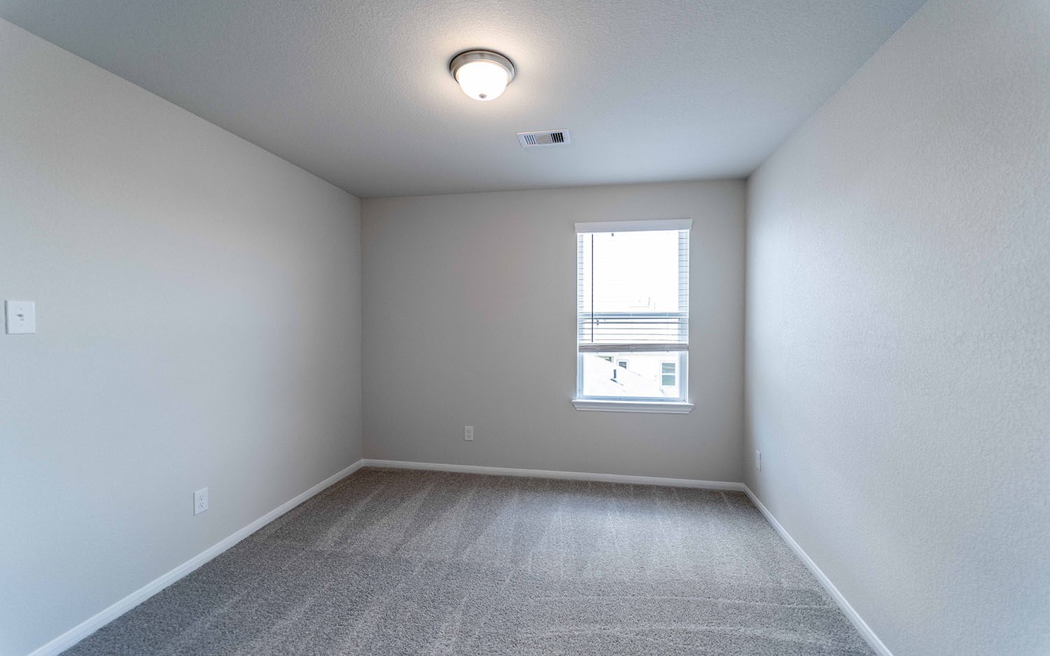 22215 Nissi Beach Drive Property Photo 16