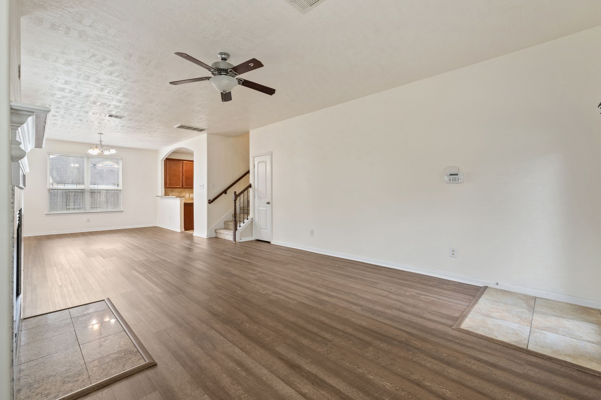 24135 Mckinzie Ridge Property Photo 4