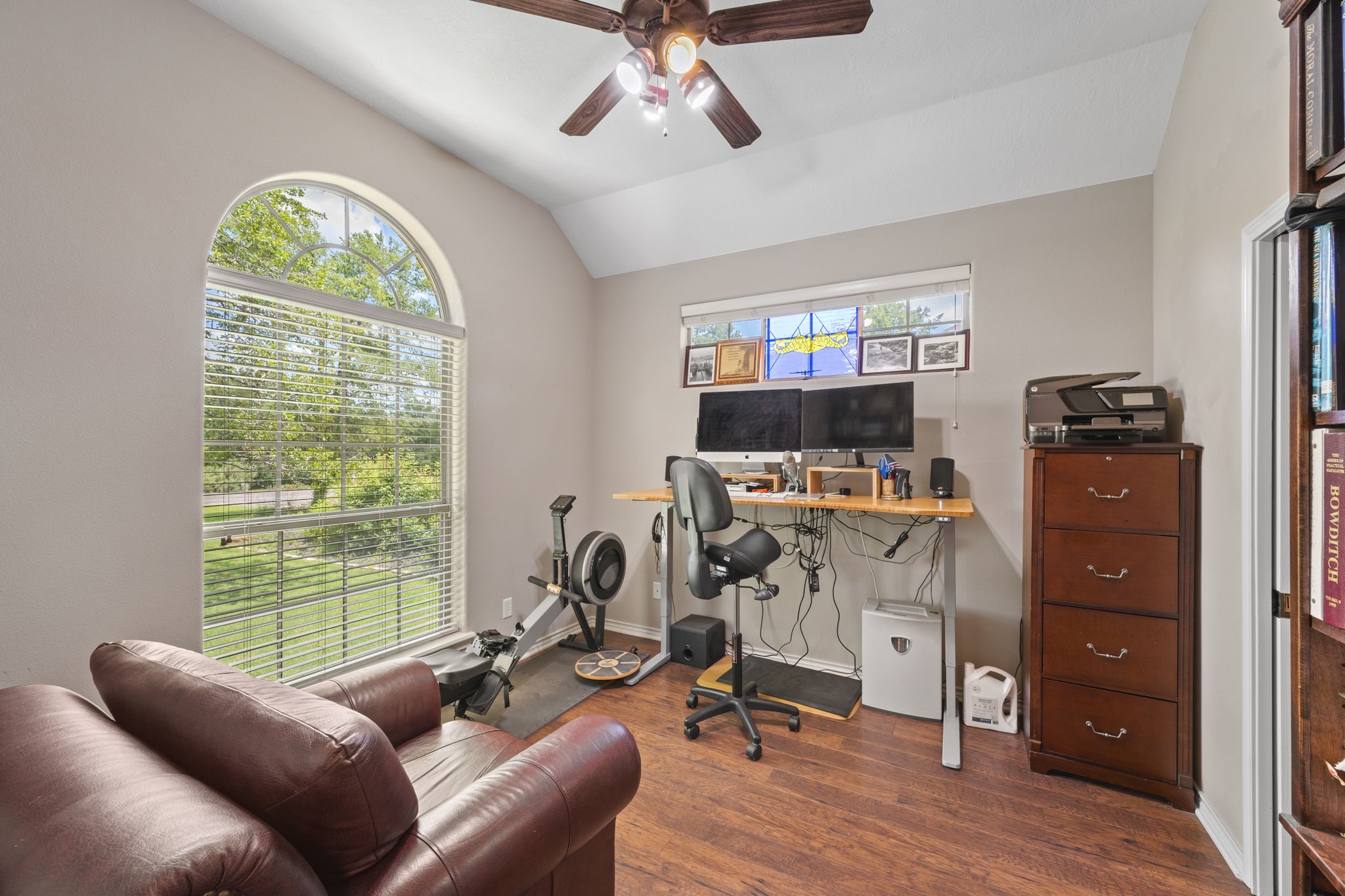 4960 Drake Drive Property Photo 5