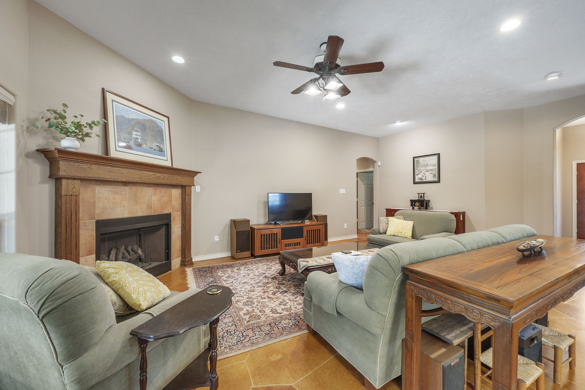 4960 Drake Drive Property Photo 8