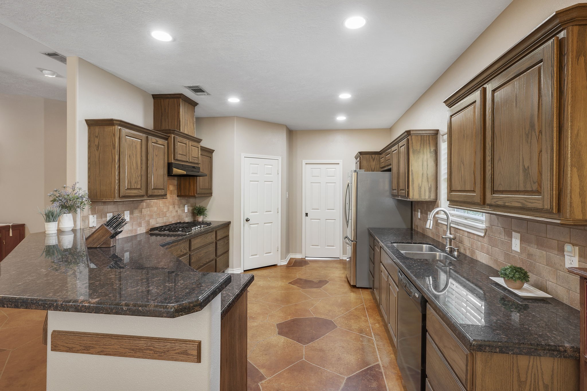 4960 Drake Drive Property Photo 12