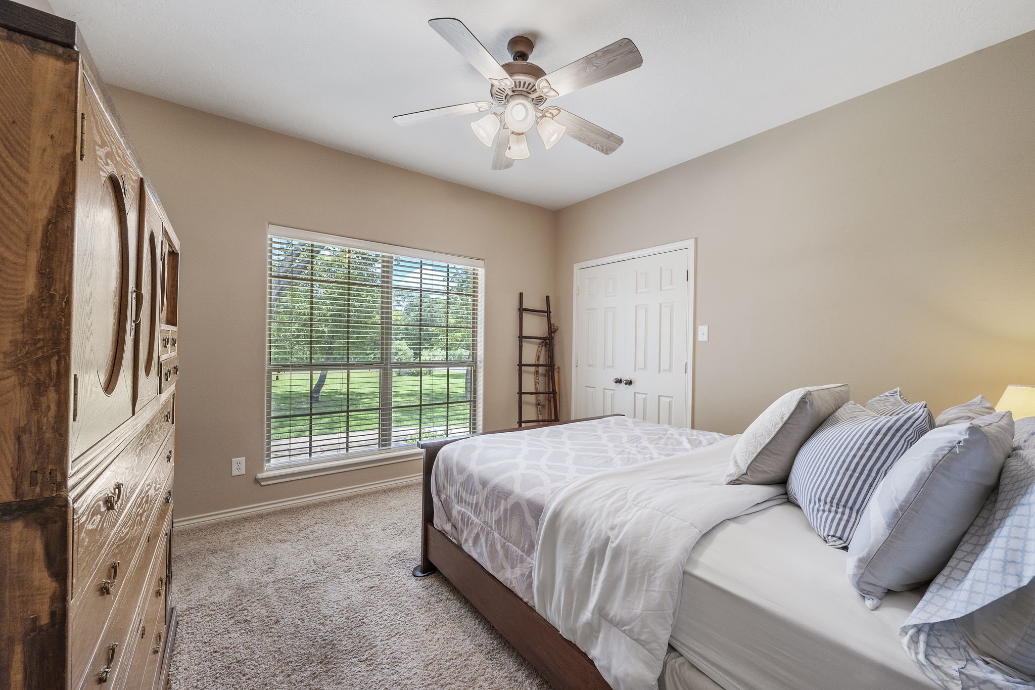 4960 Drake Drive Property Photo 19