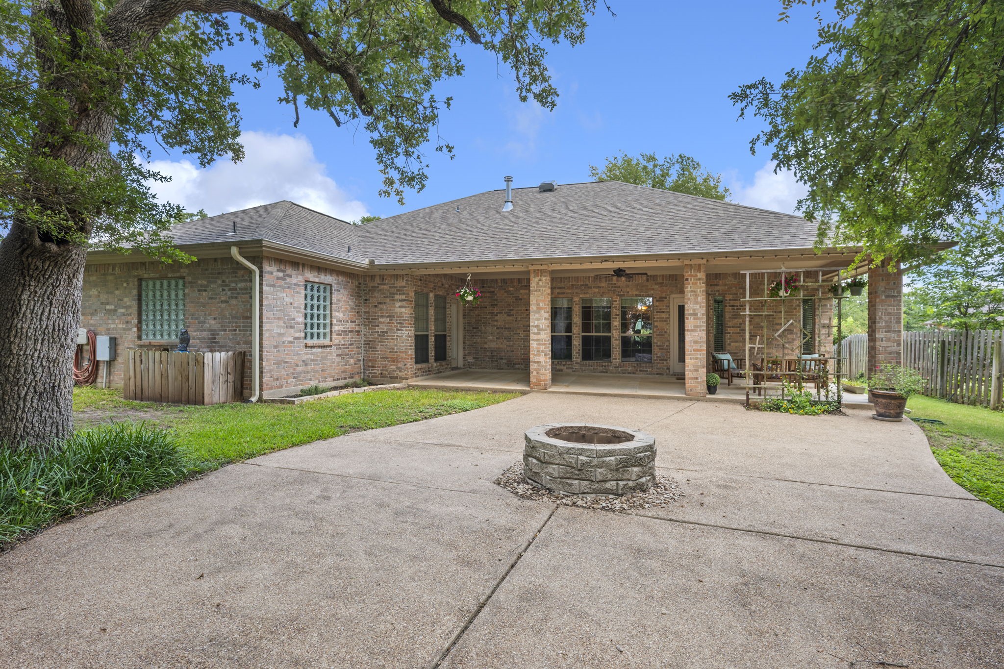 4960 Drake Drive Property Photo 27