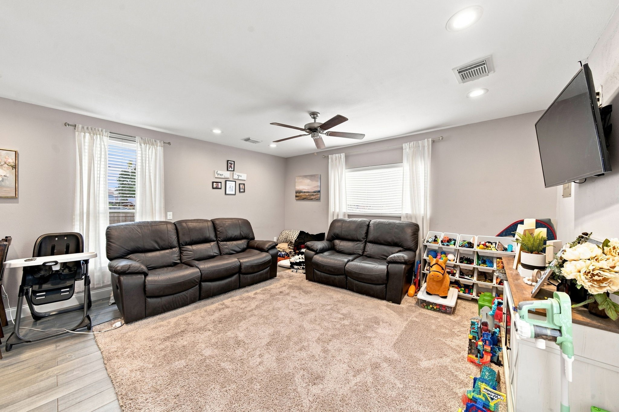 16714 E Forrestal Property Photo 4