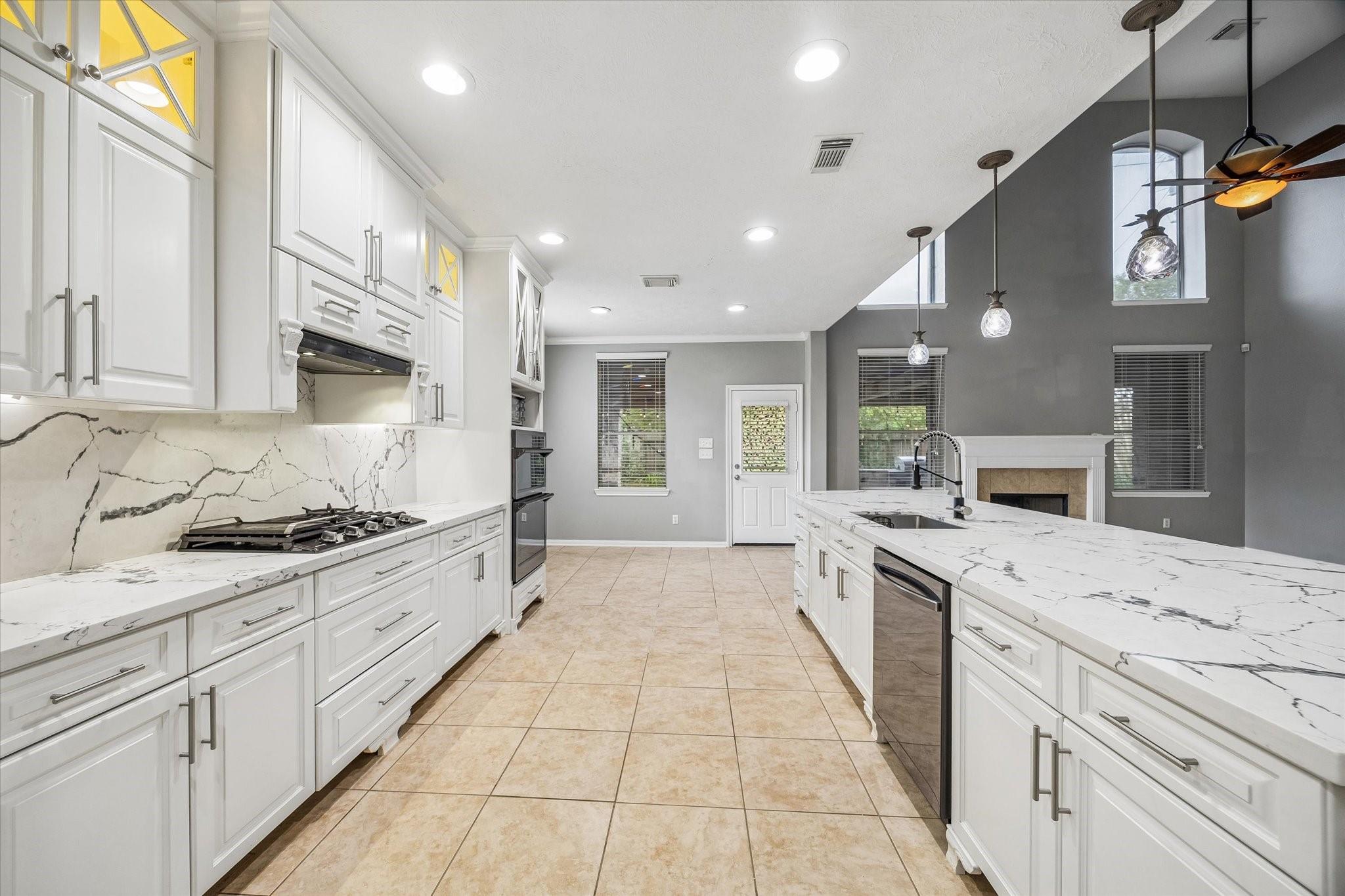 7014 Baristone Lane Property Photo 10