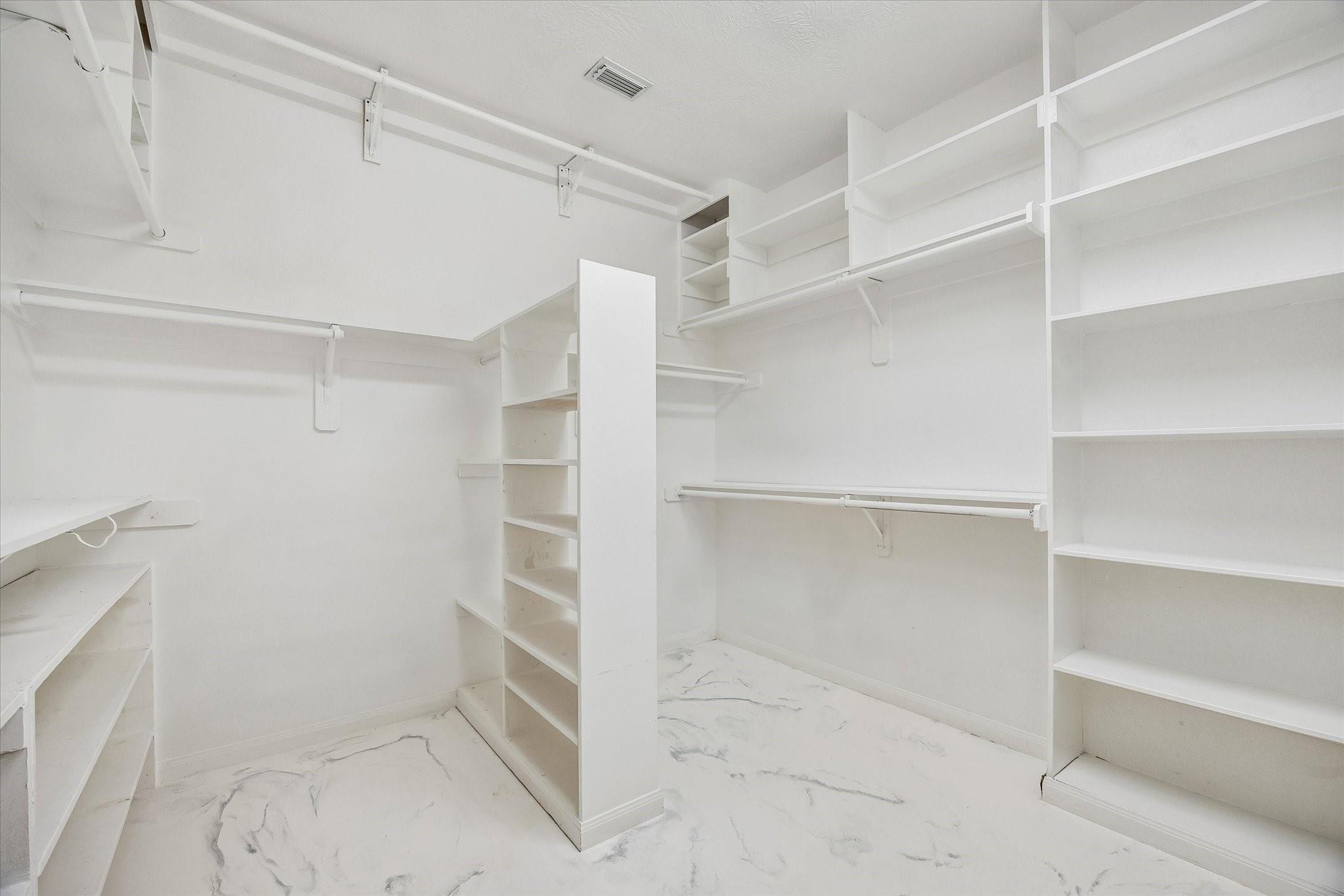7014 Baristone Lane Property Photo 14