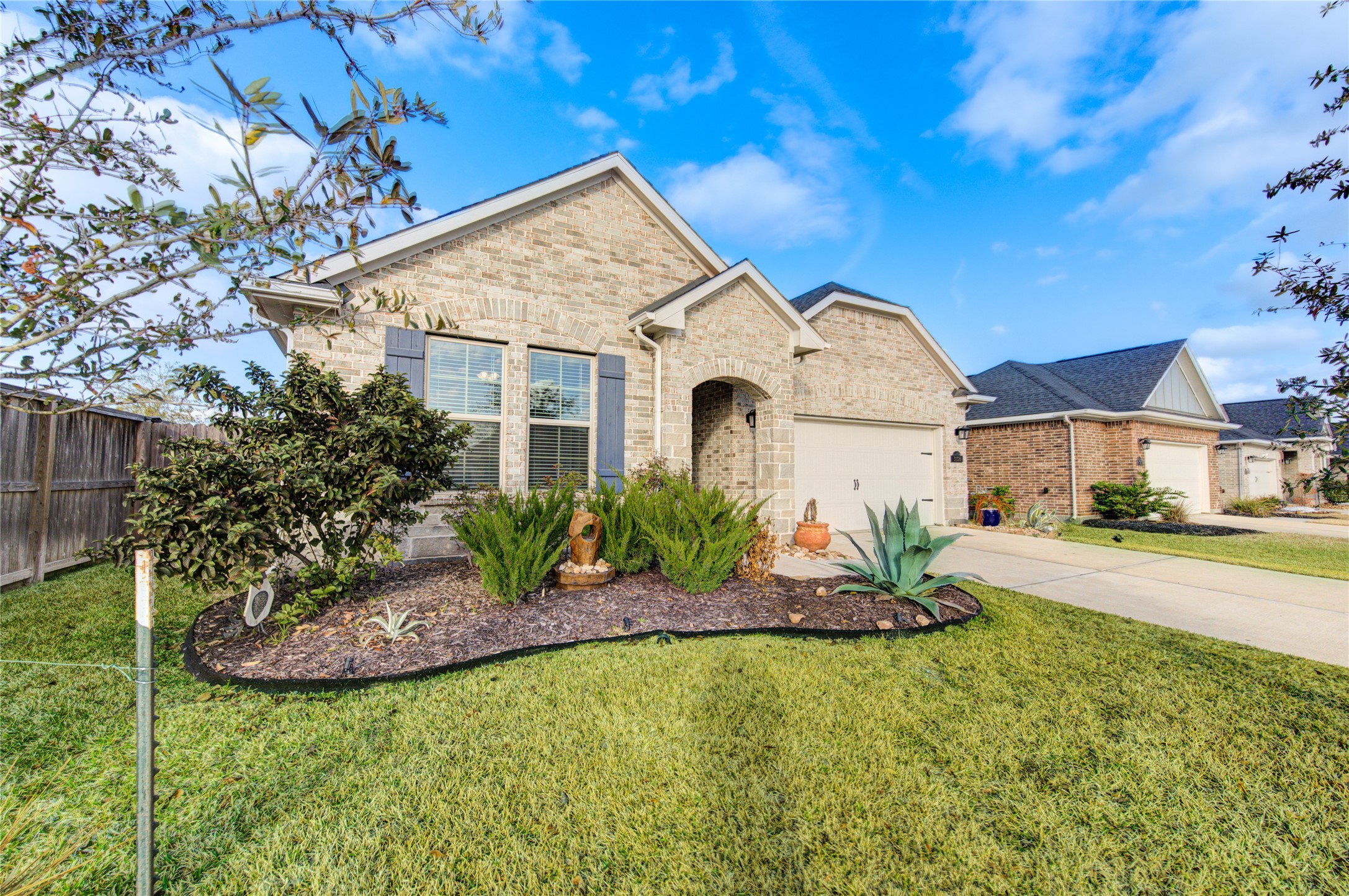 31326 Conover Drive Property Photo 2