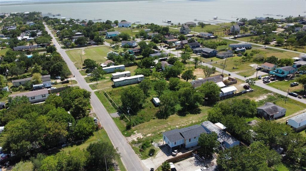8425 Sands Point Drive Property Photo 1
