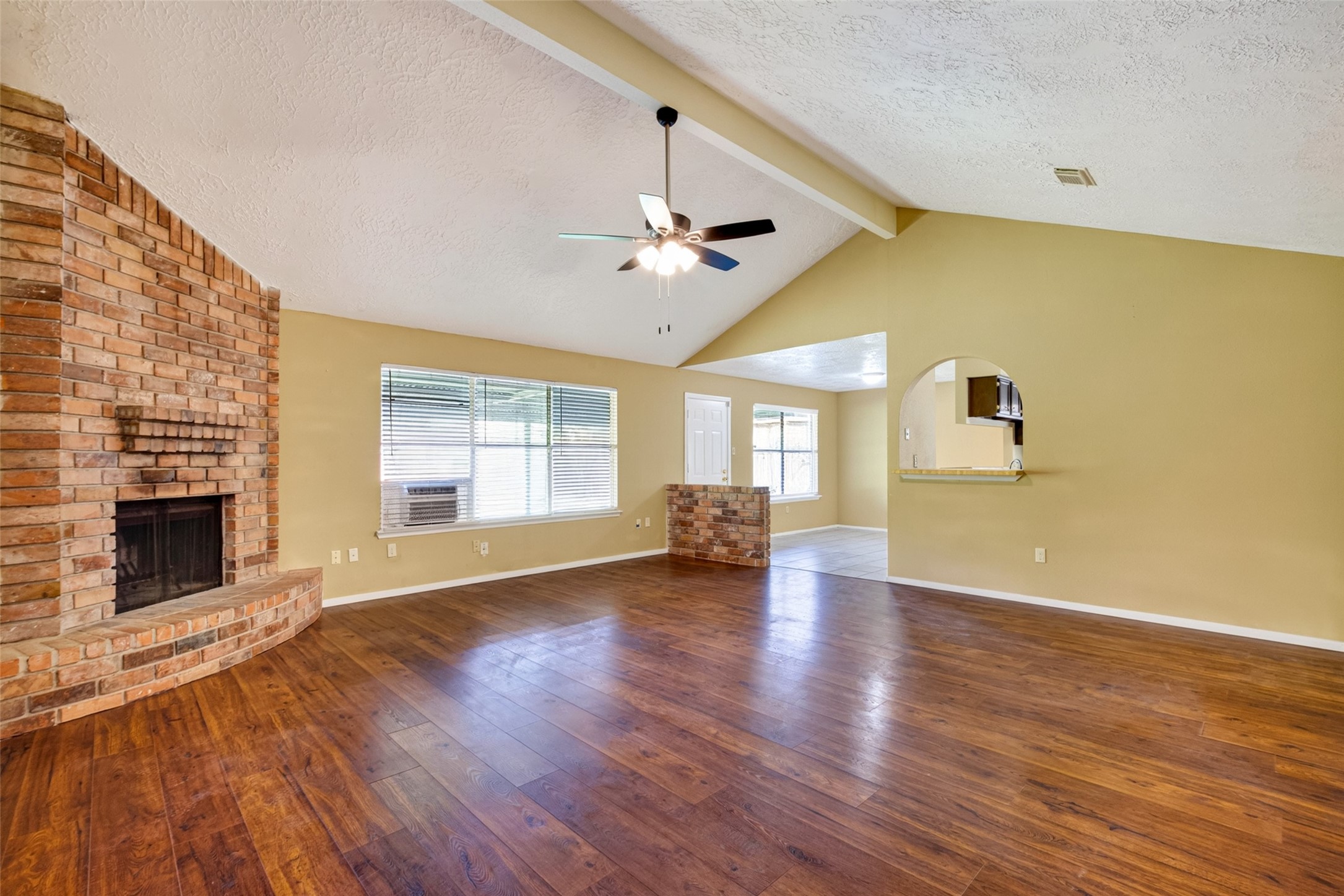 1379 Wrotham Lane Property Photo 8