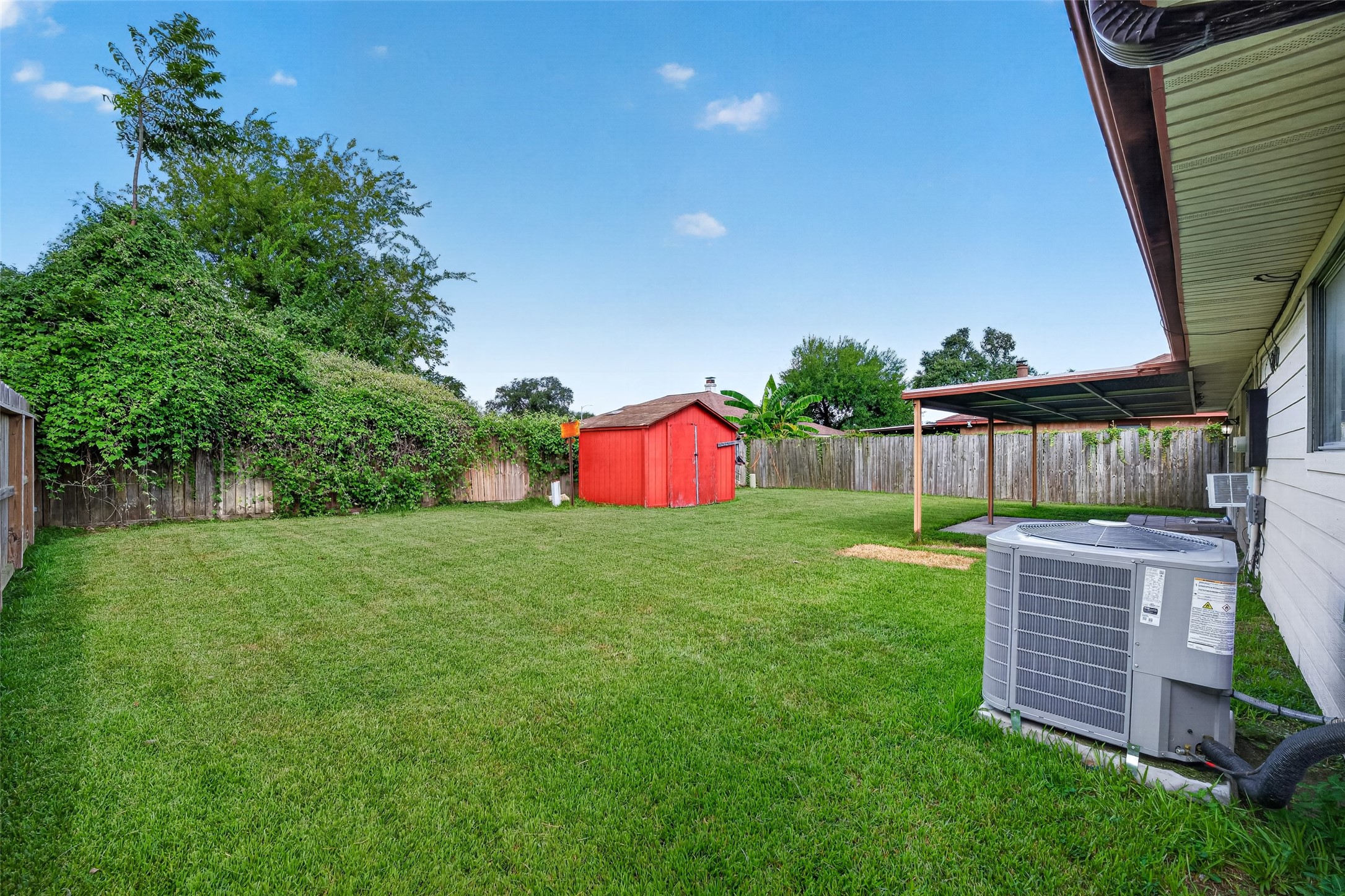 1379 Wrotham Lane Property Photo 24
