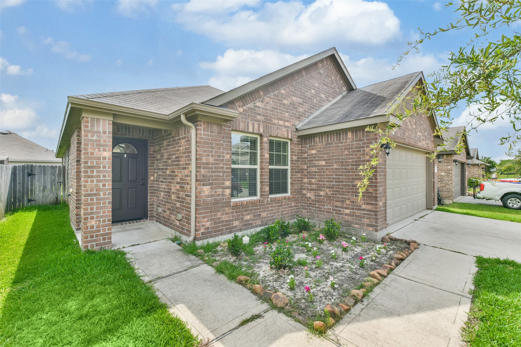 5518 Casa Mila Drive Property Photo 1