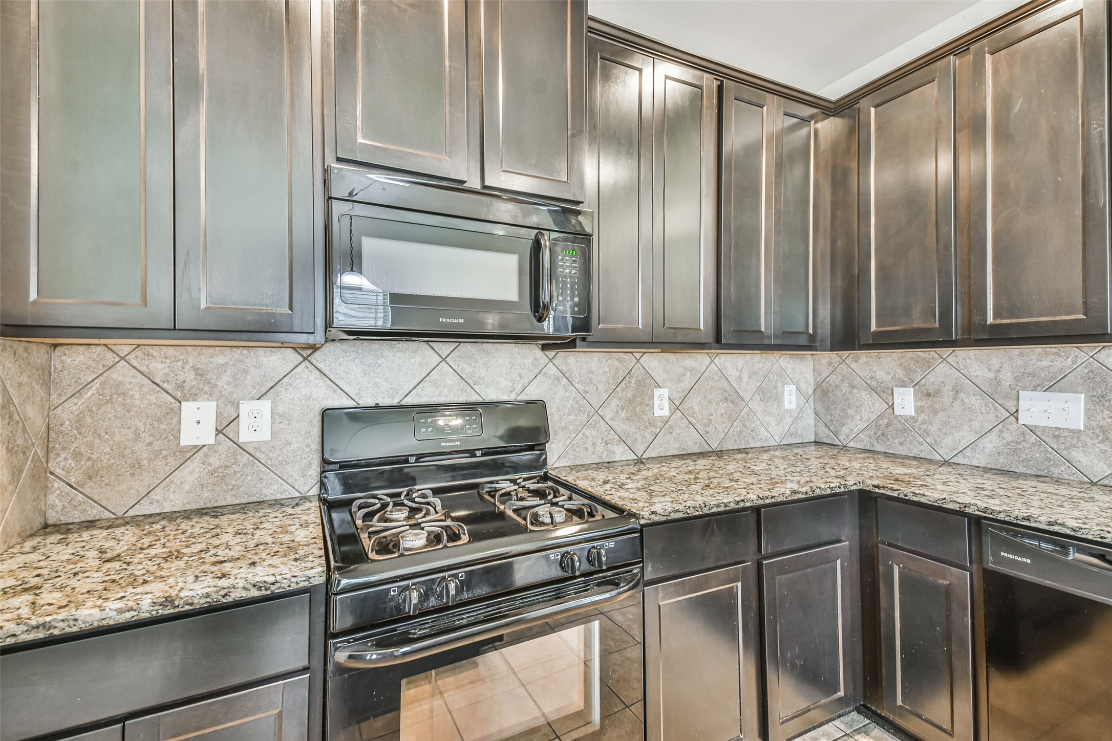 5518 Casa Mila Drive Property Photo 9