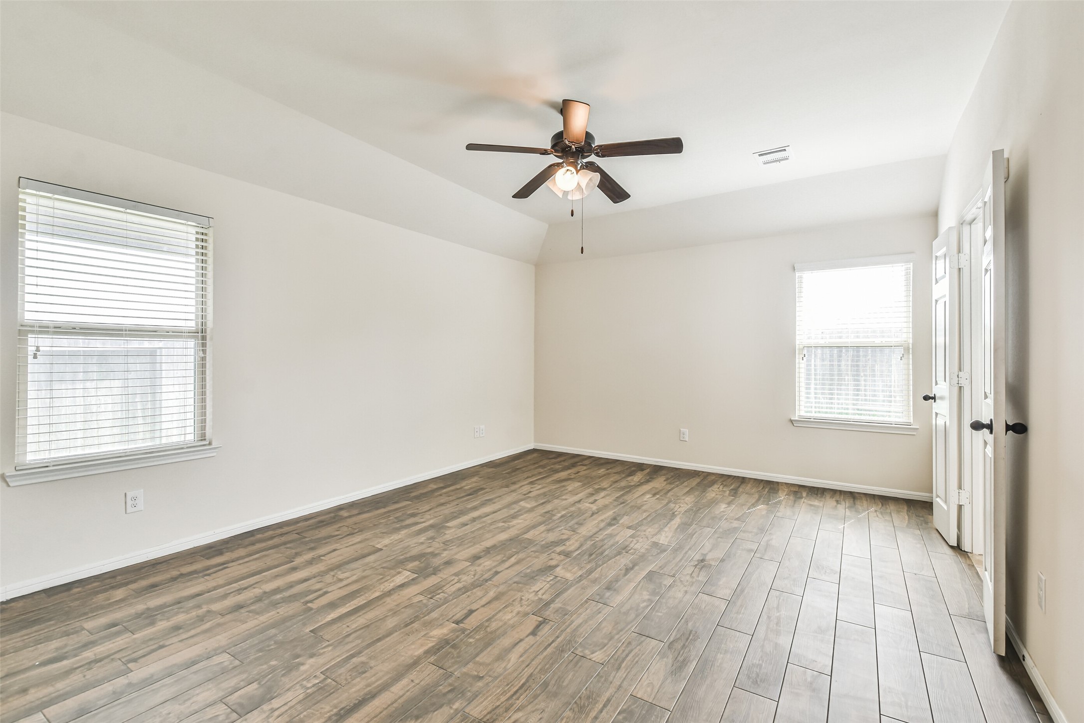 5518 Casa Mila Drive Property Photo 12