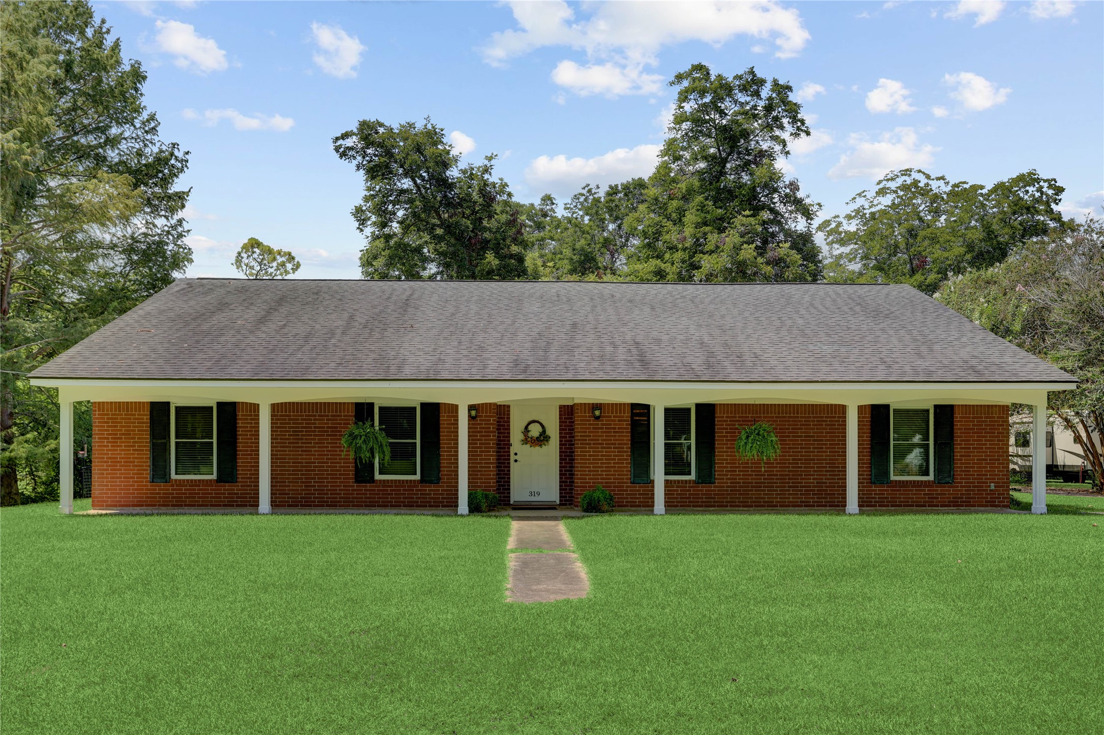 319 Garrett Road Property Photo 1