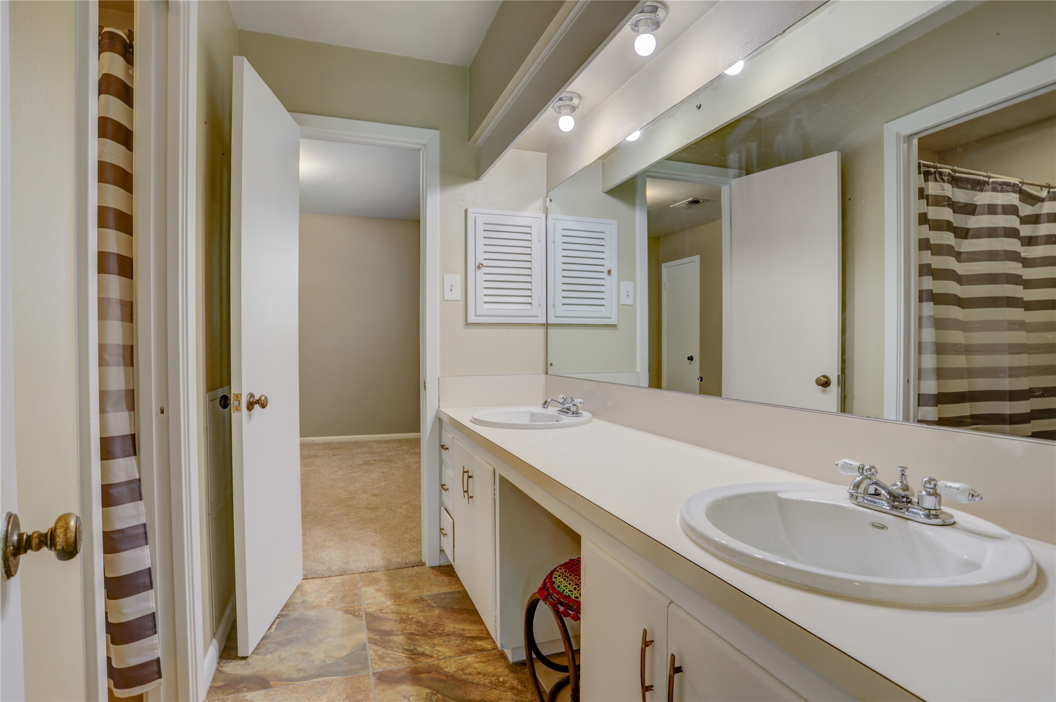 319 Garrett Road Property Photo 22