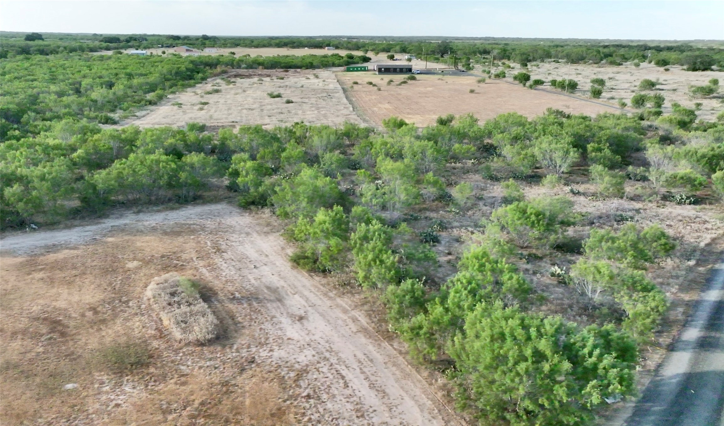 14951 I-35 N Property Photo 2