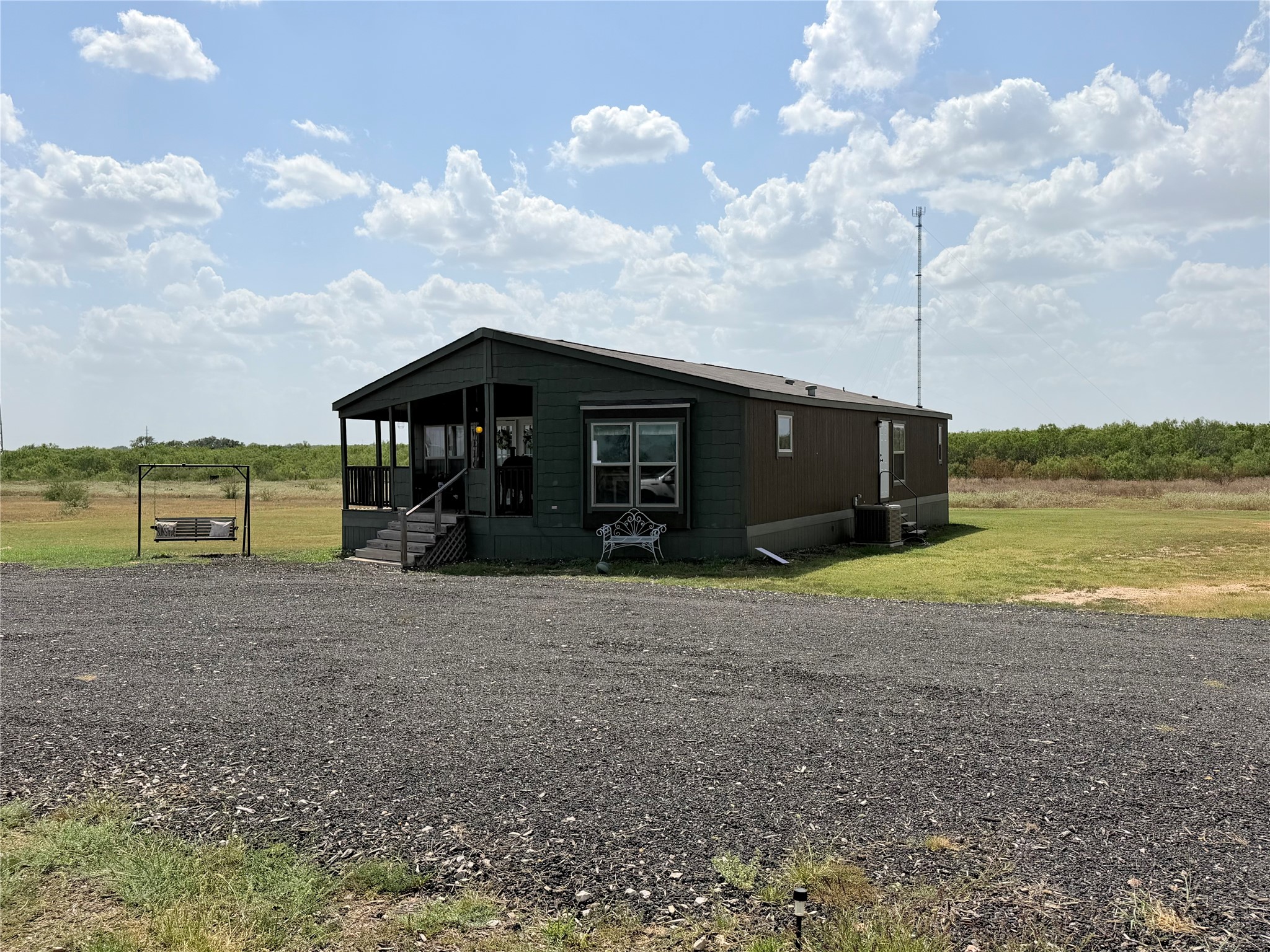 14951 I-35 N Property Photo 22