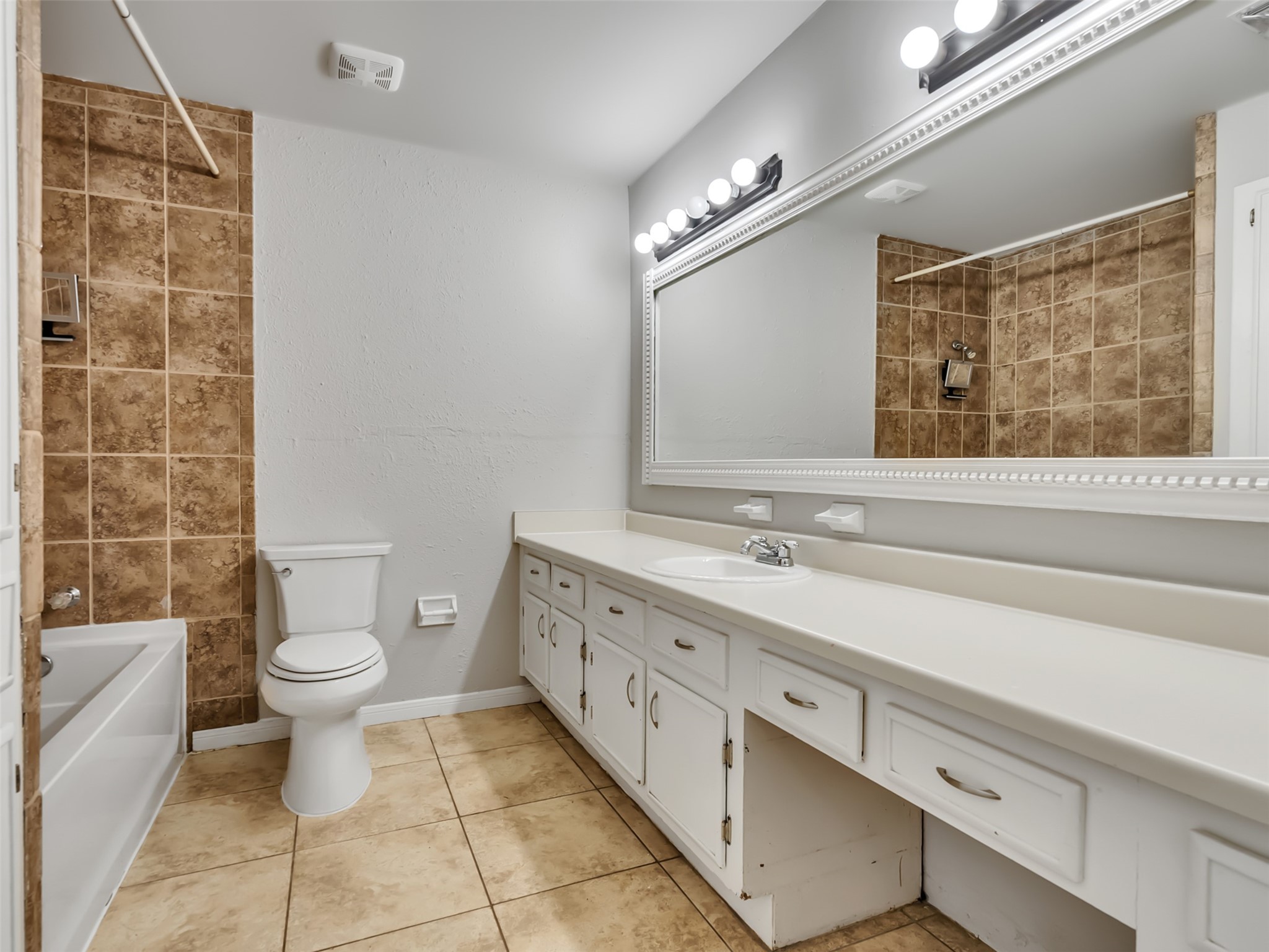 913 W Galveston Street Property Photo 18