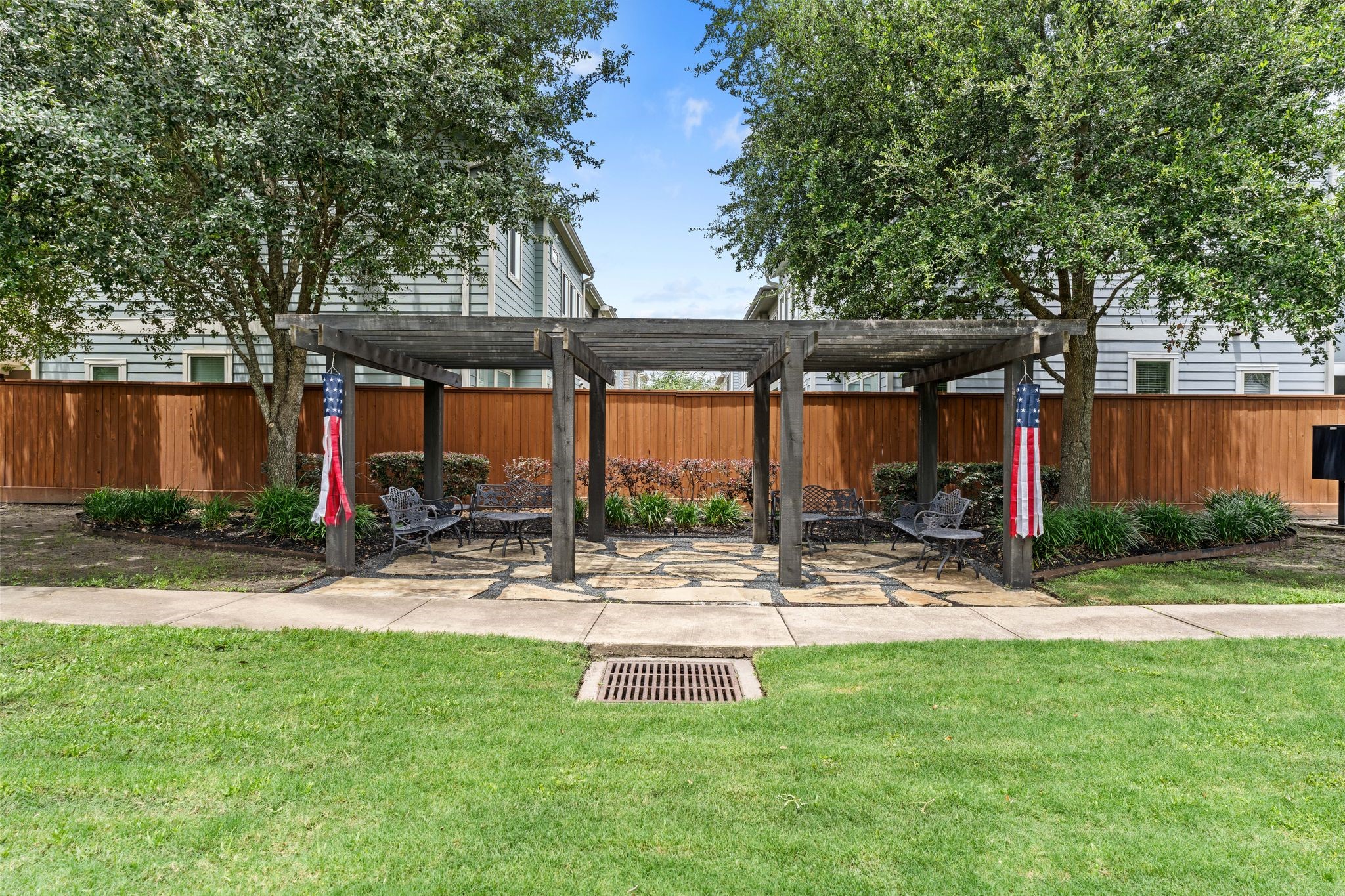 8904 Aventino Way Property Photo 28