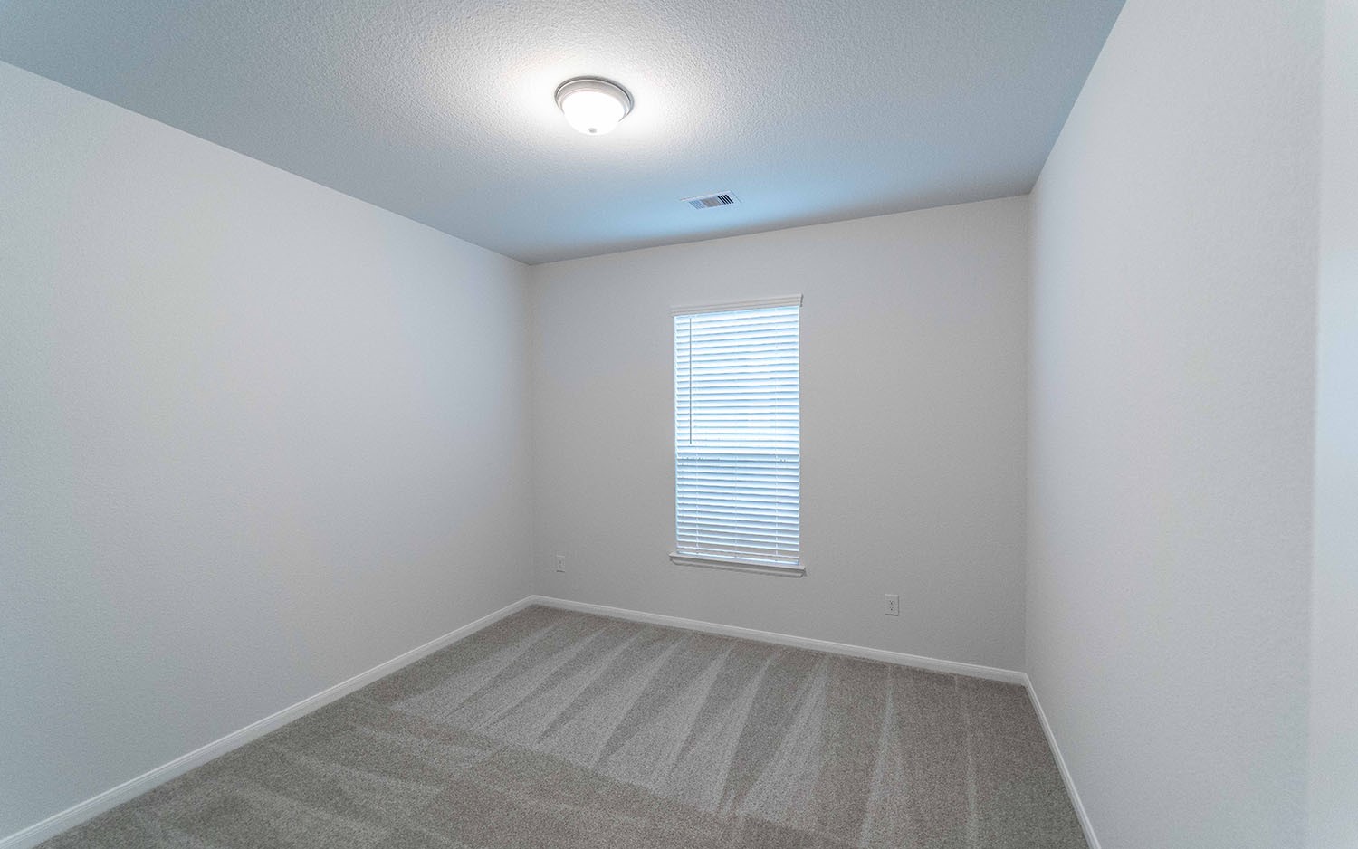 13709 Seneca Lake Drive Property Photo 11