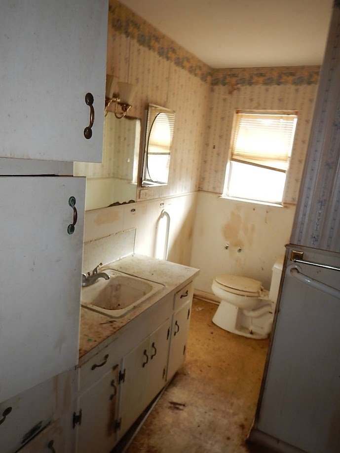 3960 Hale Street Property Photo 6