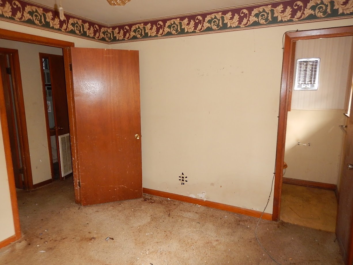 3960 Hale Street Property Photo 9