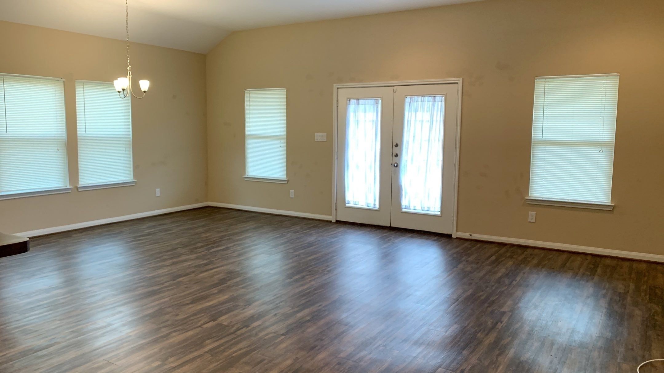 21507 Turkey Circle Property Photo 5