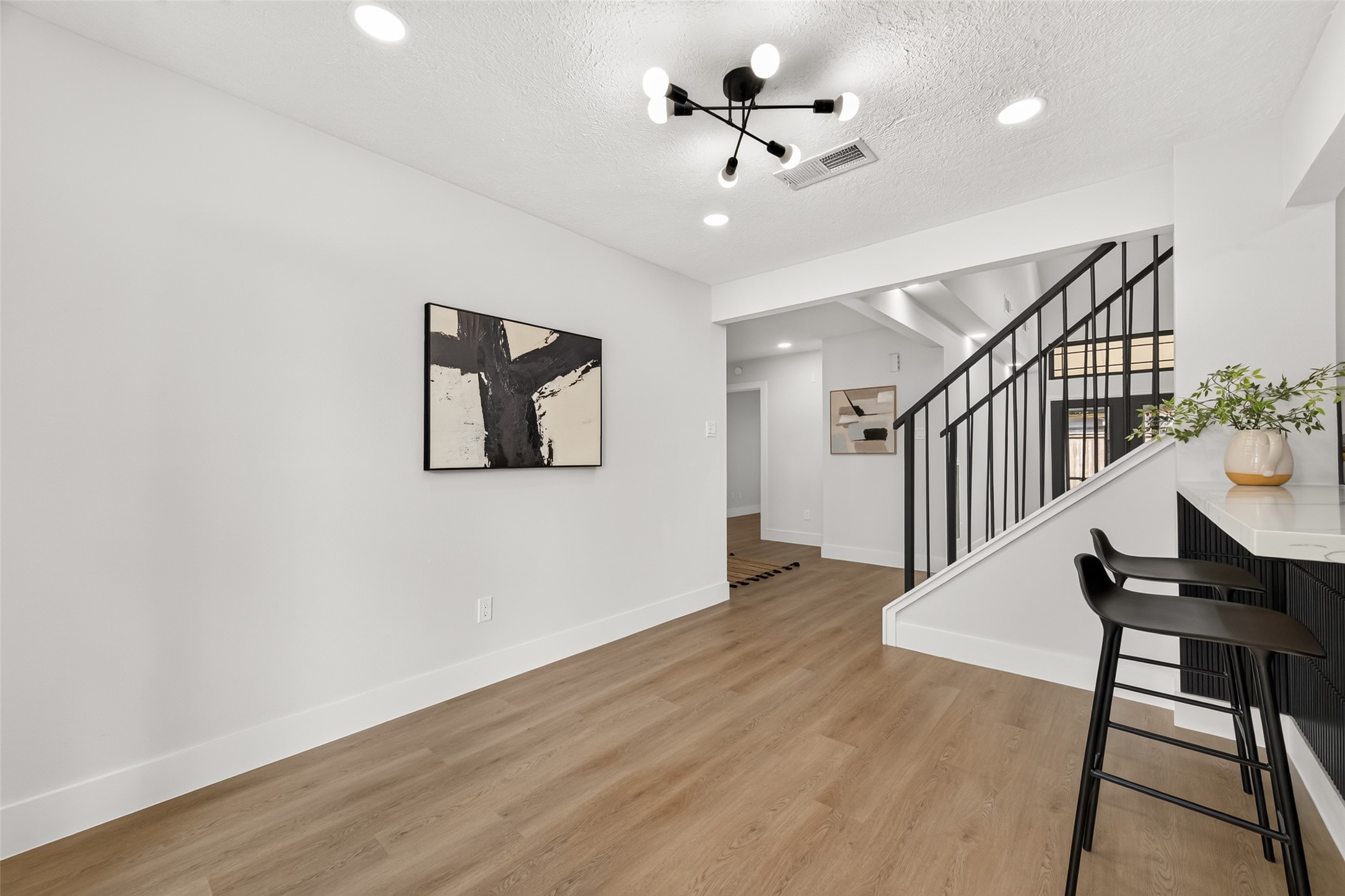 24102 Shin Oak Drive Property Photo 6