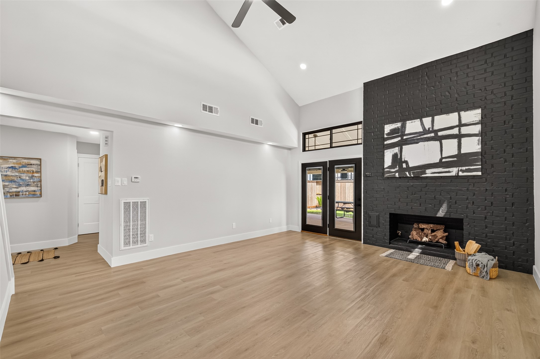 24102 Shin Oak Drive Property Photo 15
