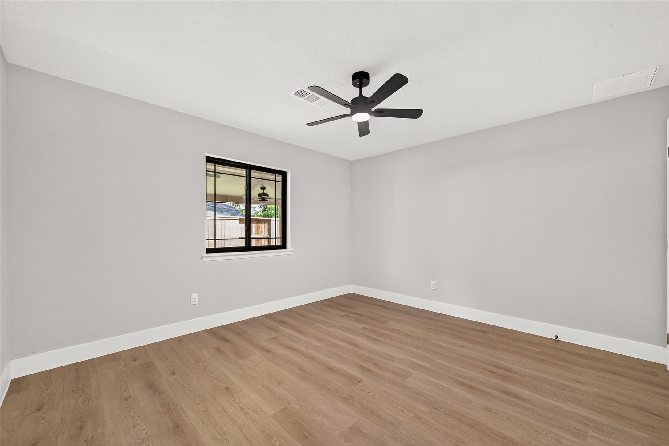 24102 Shin Oak Drive Property Photo 19