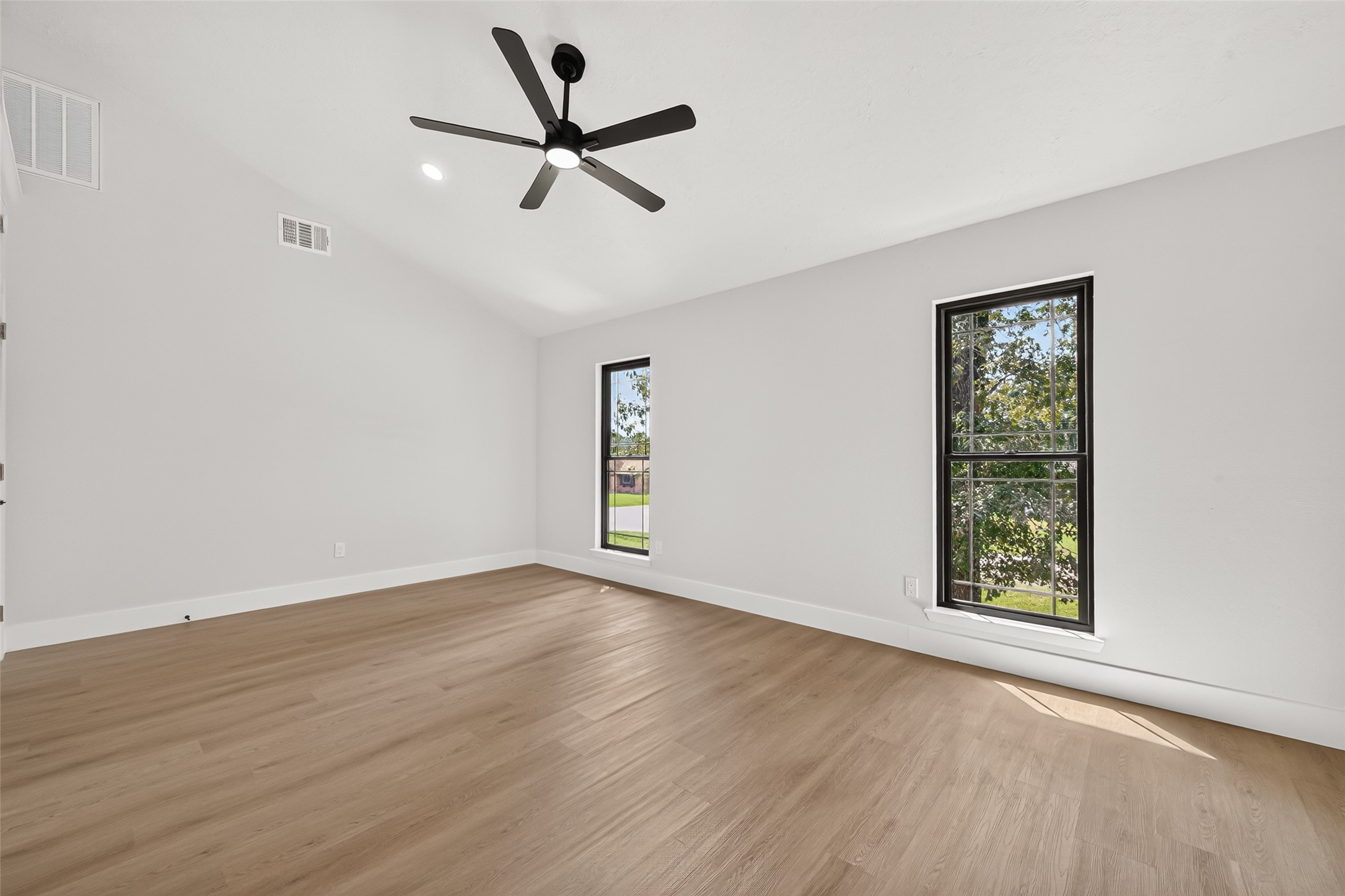 24102 Shin Oak Drive Property Photo 24