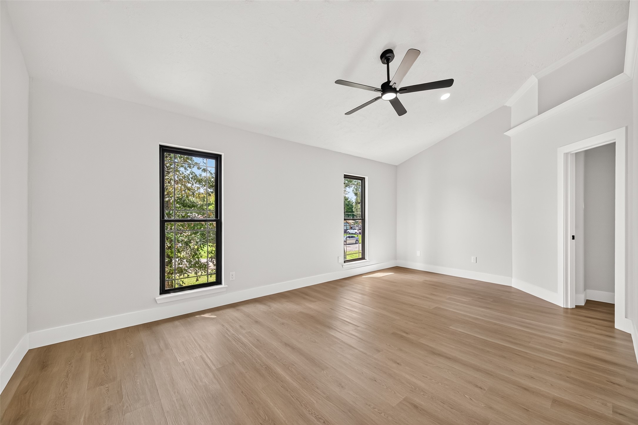 24102 Shin Oak Drive Property Photo 26