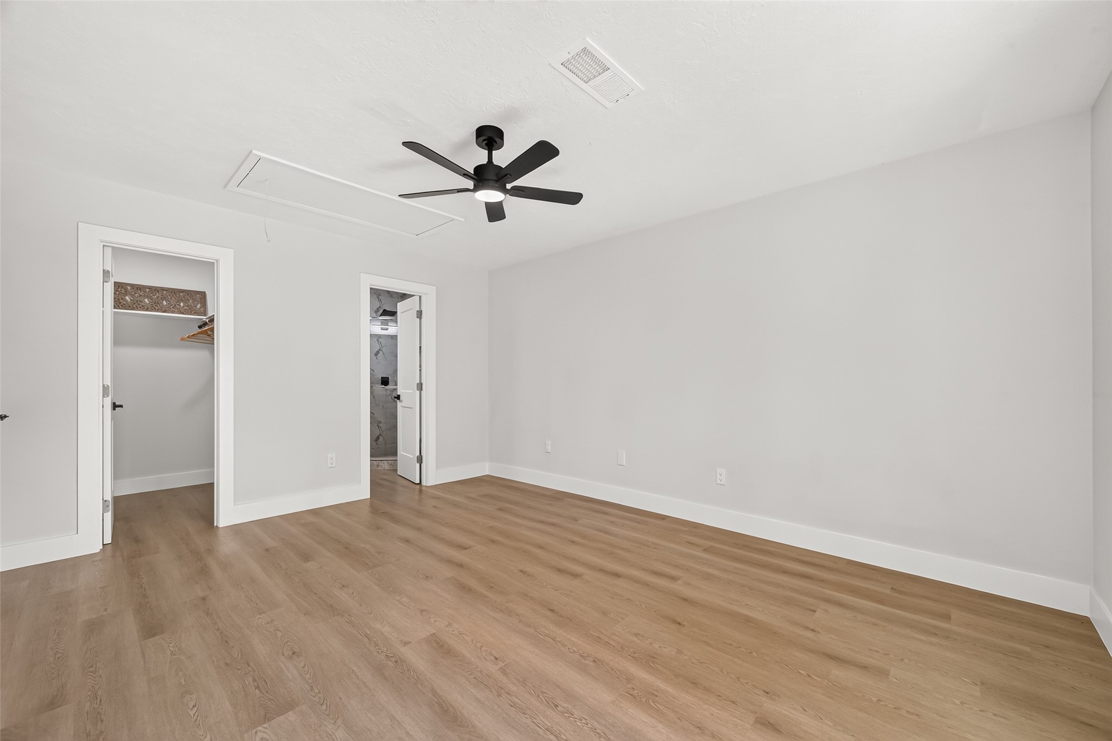 24102 Shin Oak Drive Property Photo 34