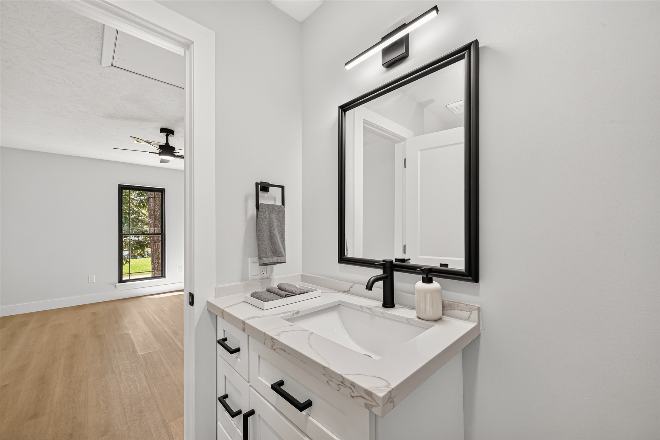 24102 Shin Oak Drive Property Photo 37
