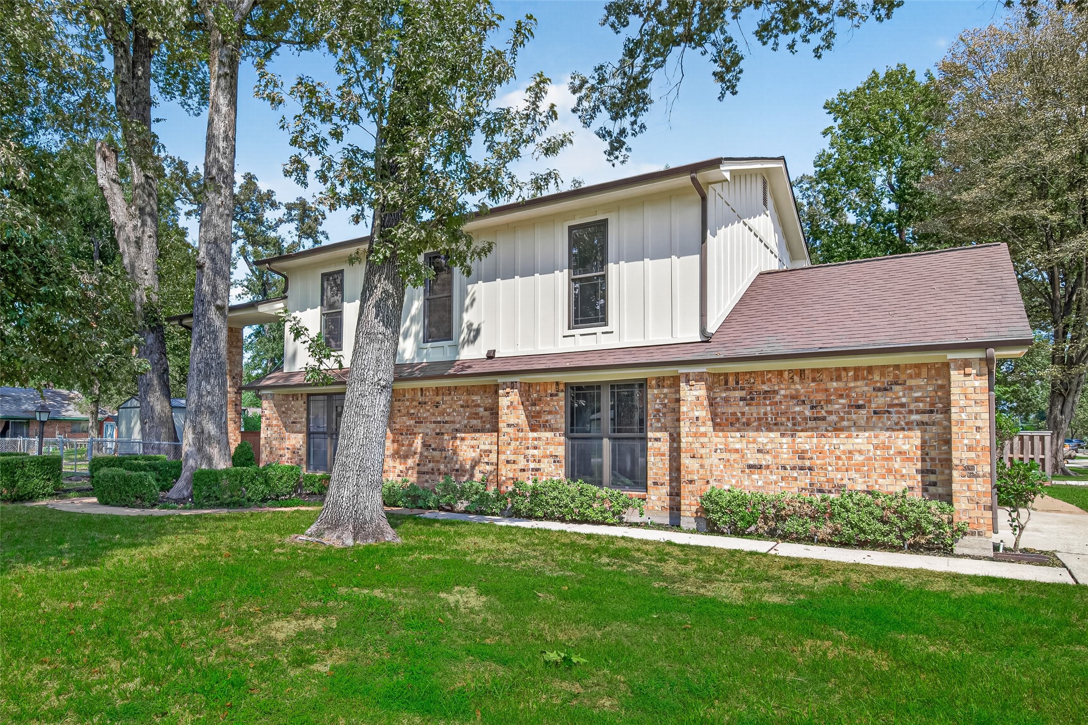 24102 Shin Oak Drive Property Photo 45