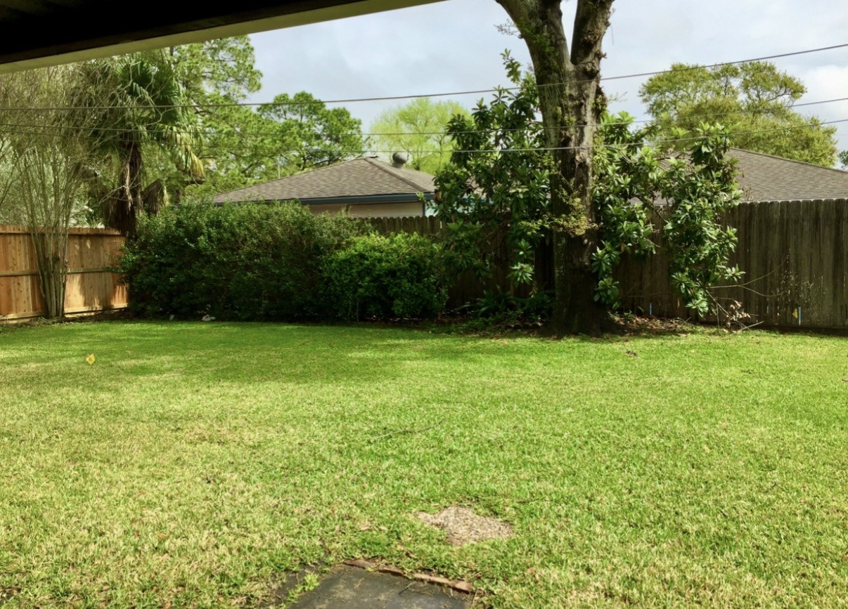 2534 Rosefield Drive Property Photo 2