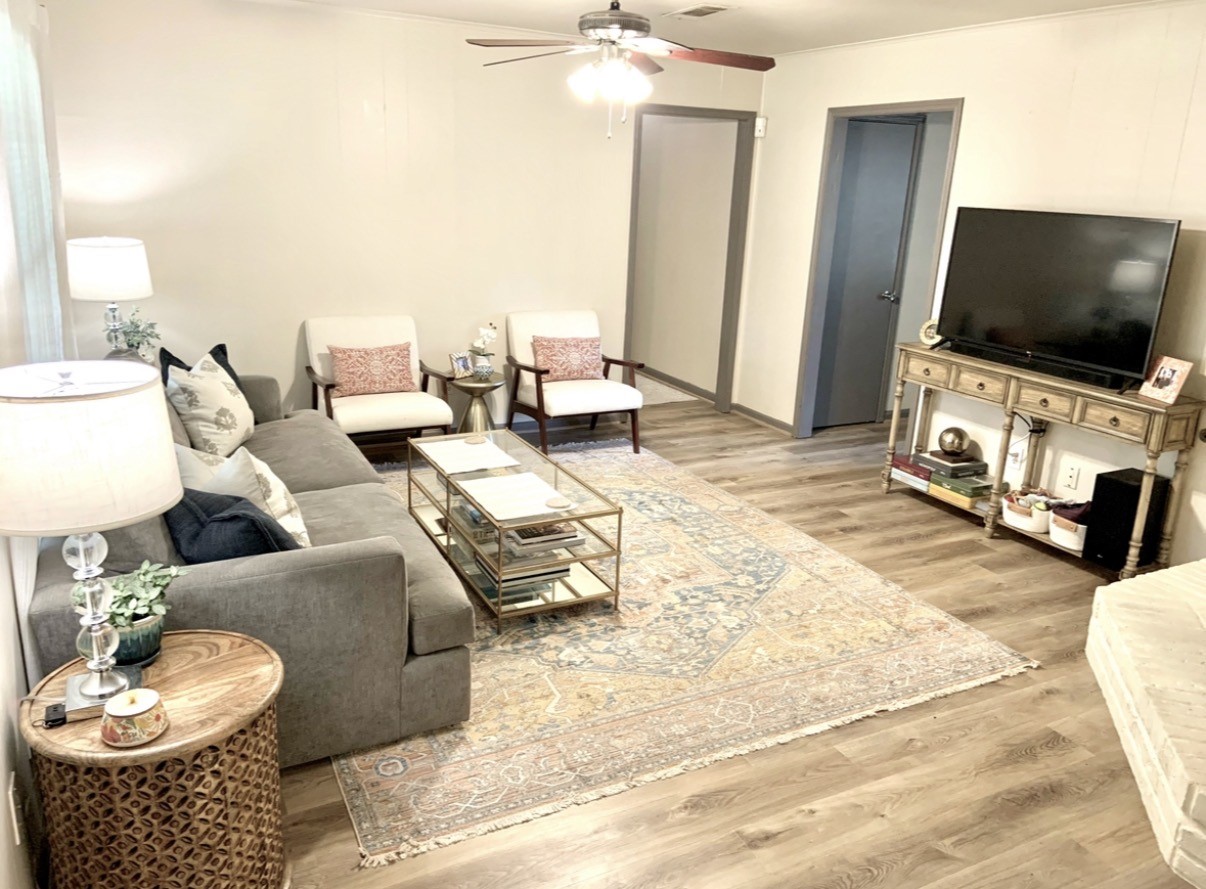2534 Rosefield Drive Property Photo 4