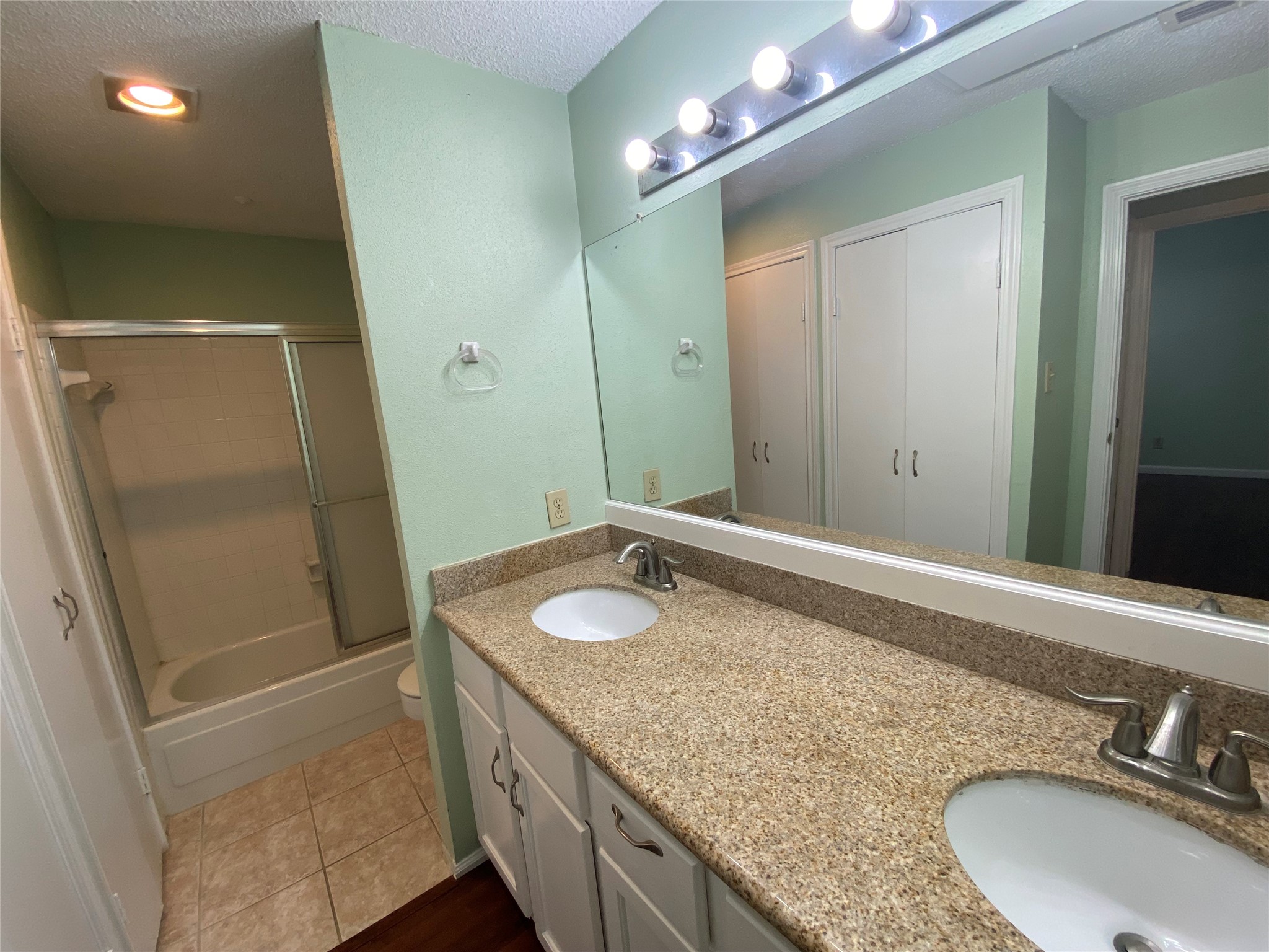 7900 N Stadium Drive 21 Property Photo 11