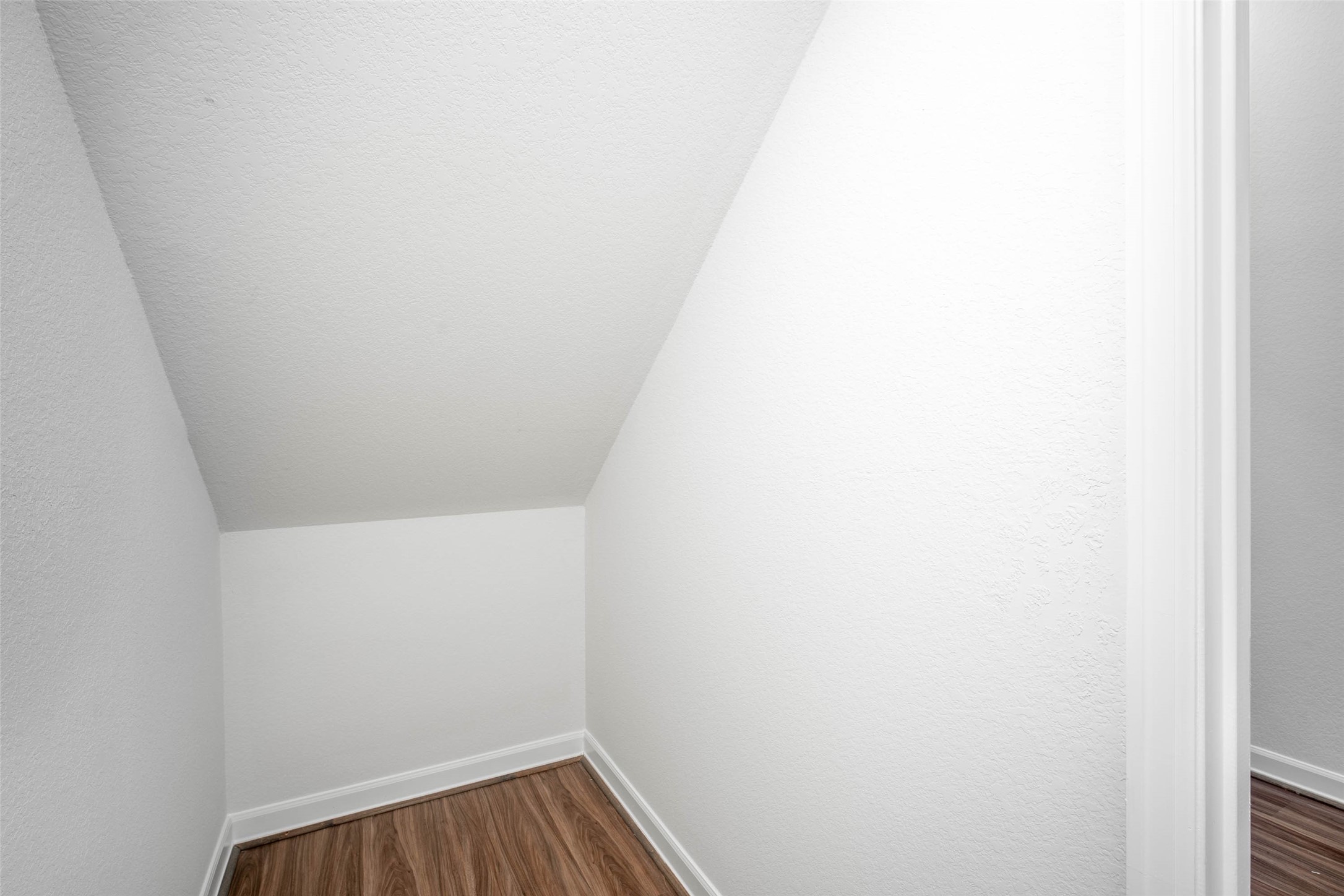 22746 Sutherland Bend Lane Property Photo 8