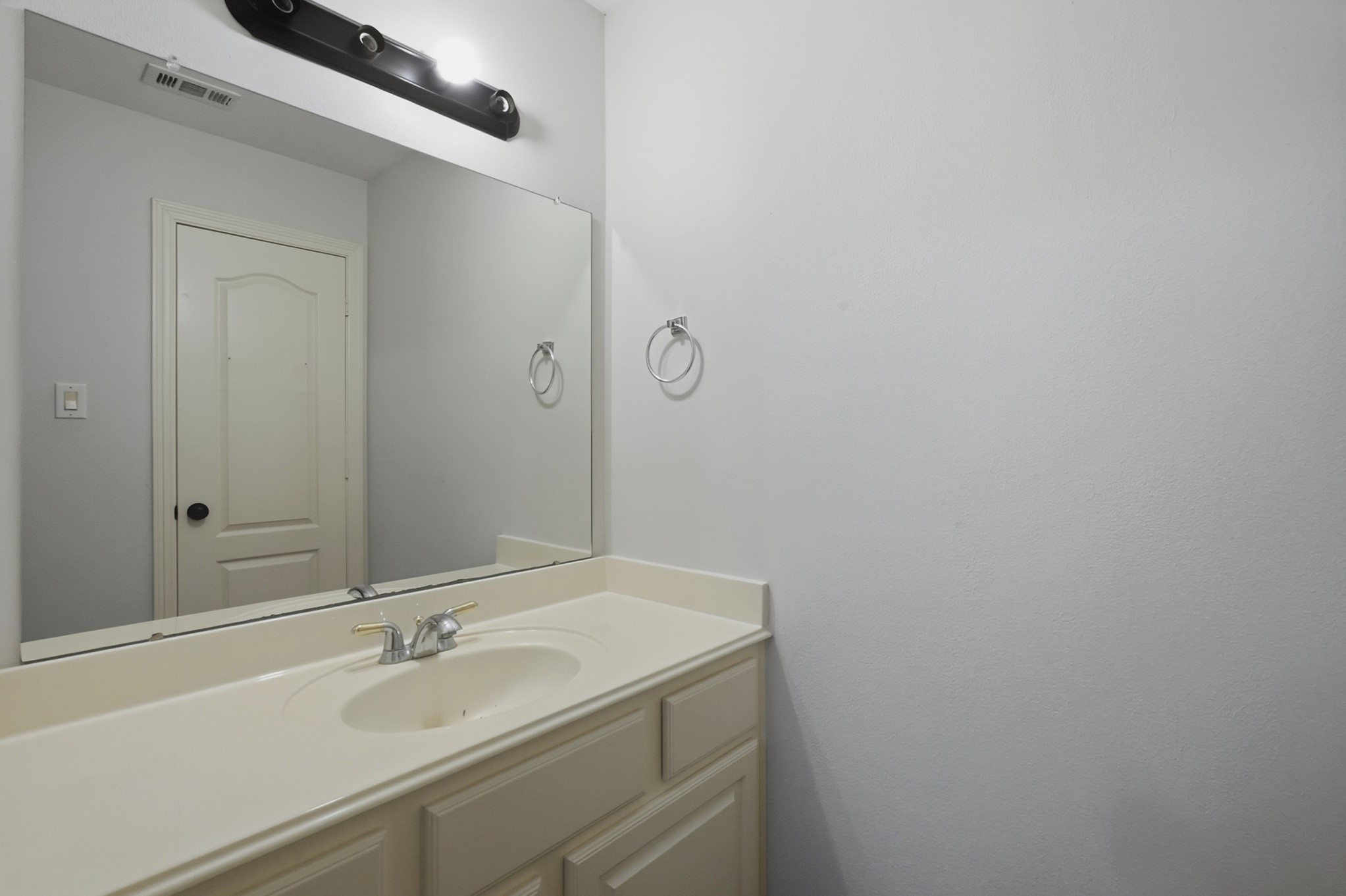 815 Chisel Point Drive Property Photo 30