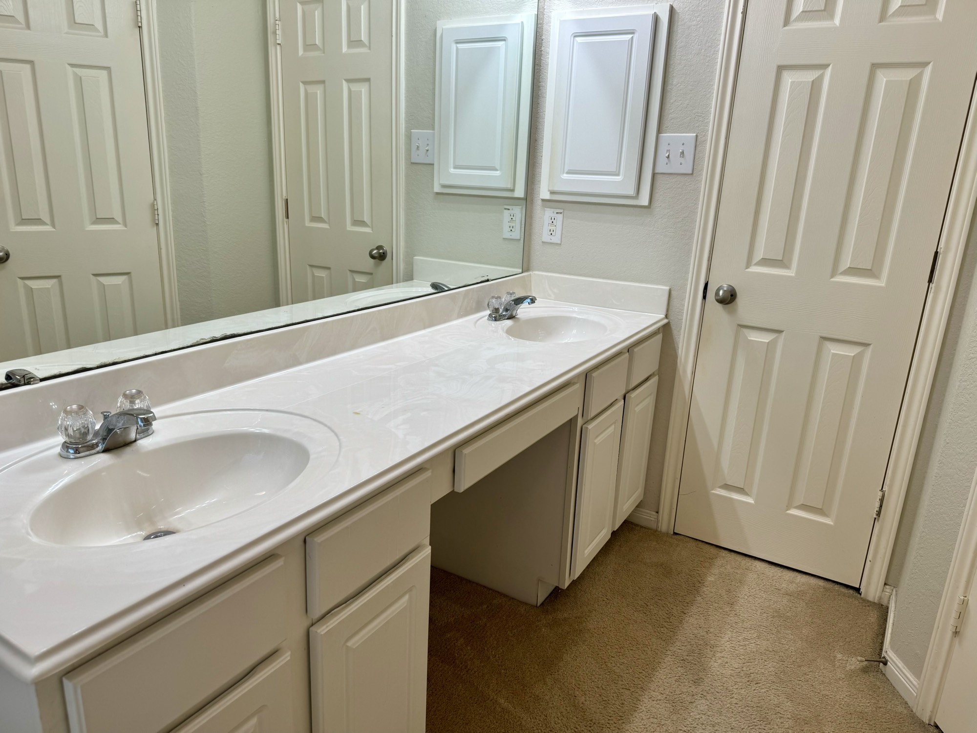 202 Almond Drive Property Photo 12