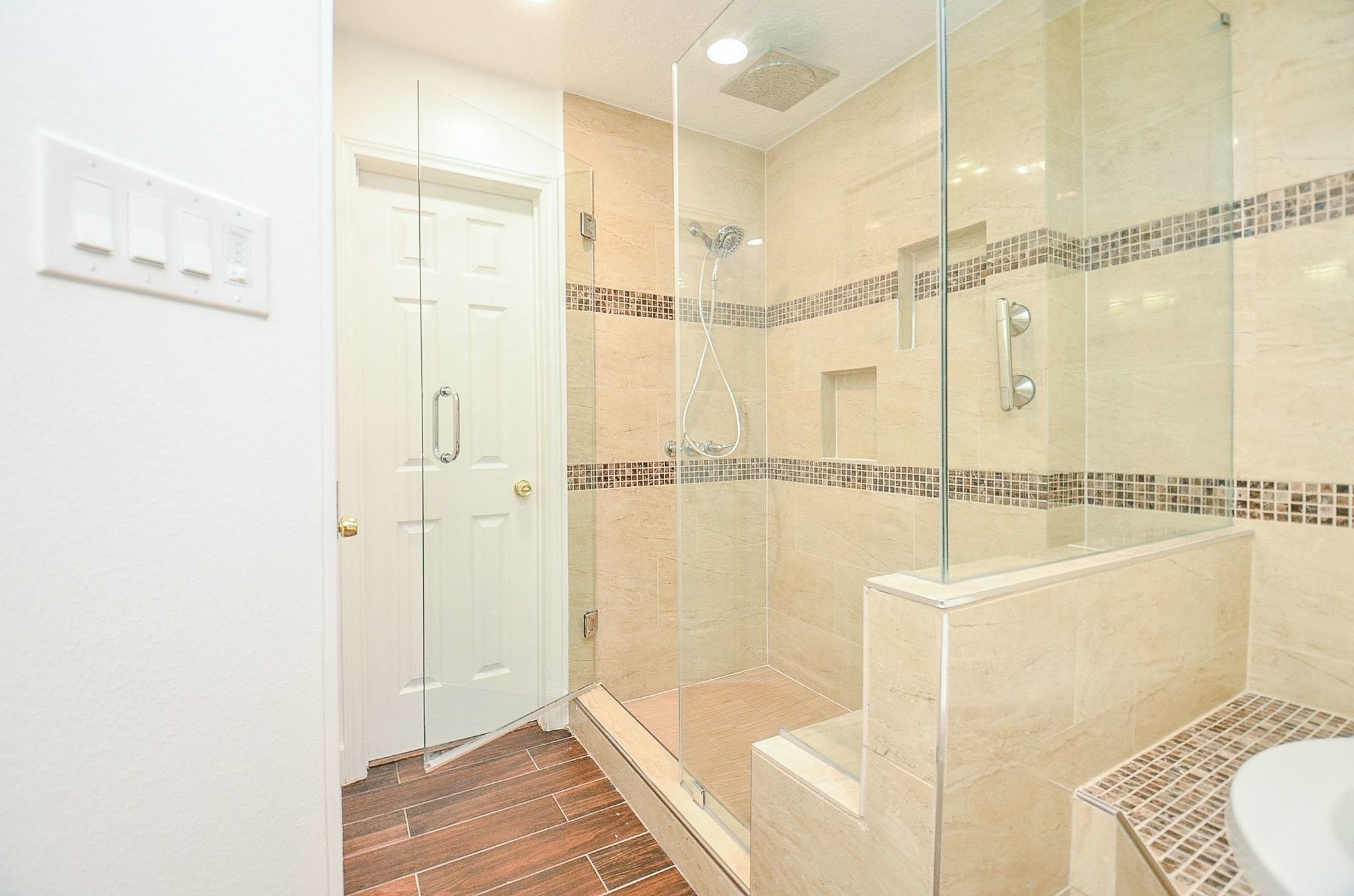 15614 Dawnbrook Drive Property Photo 24