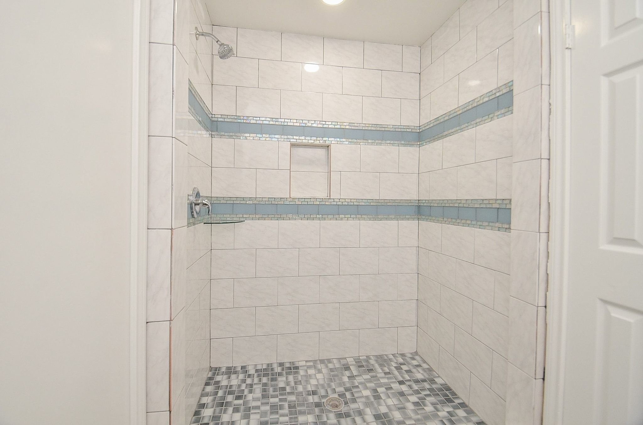 15614 Dawnbrook Drive Property Photo 27