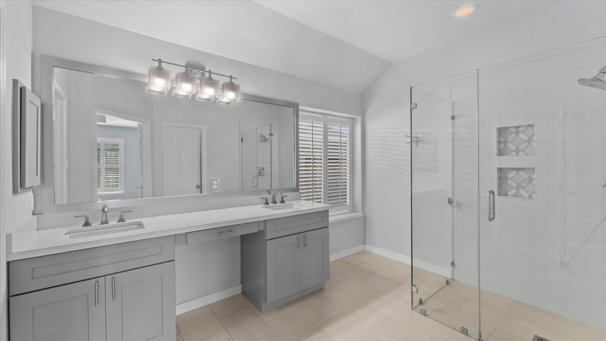 7318 Hickory Canyon Court Property Photo 28