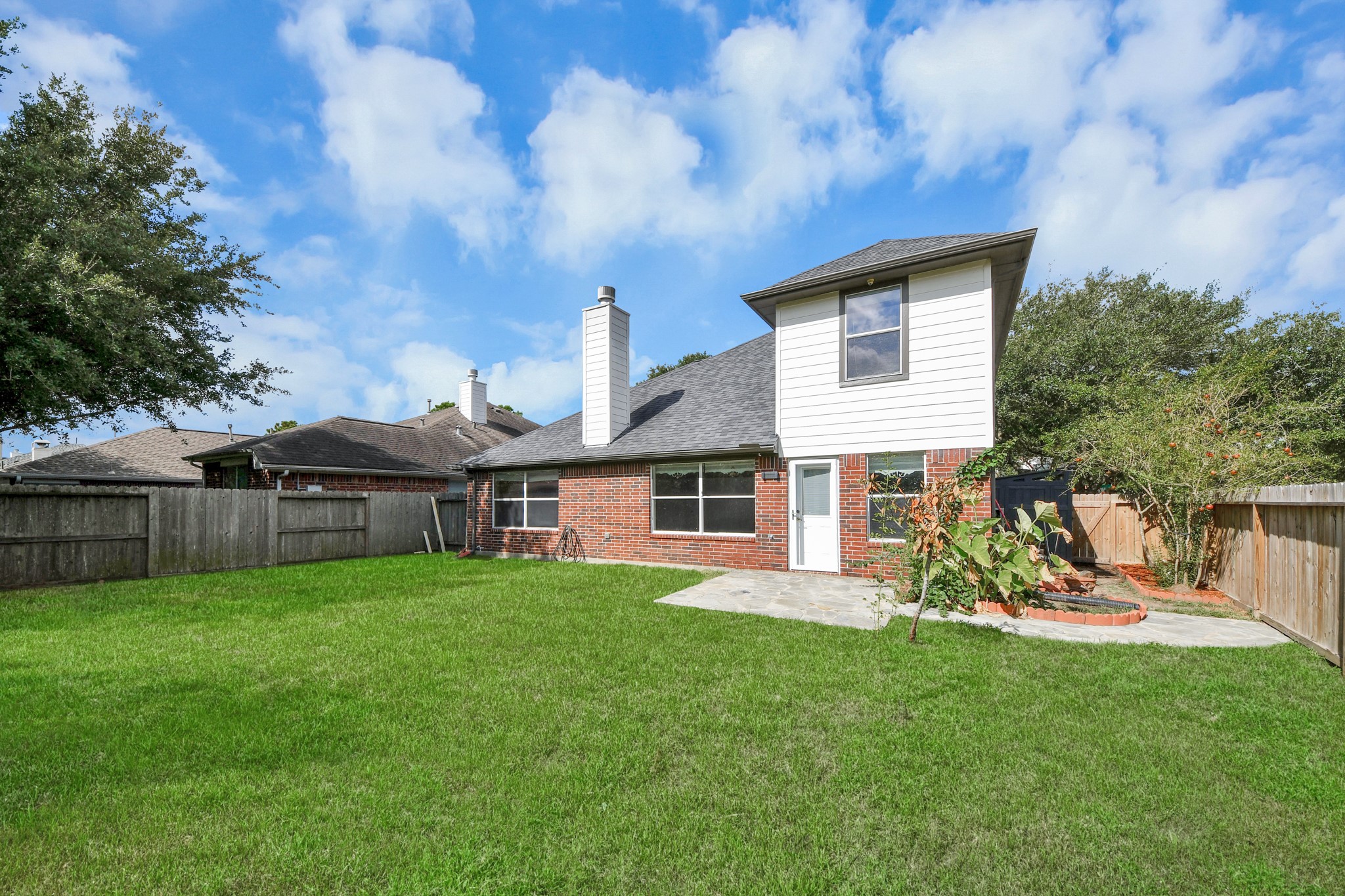 22030 Gold Leaf Trail Property Photo 4