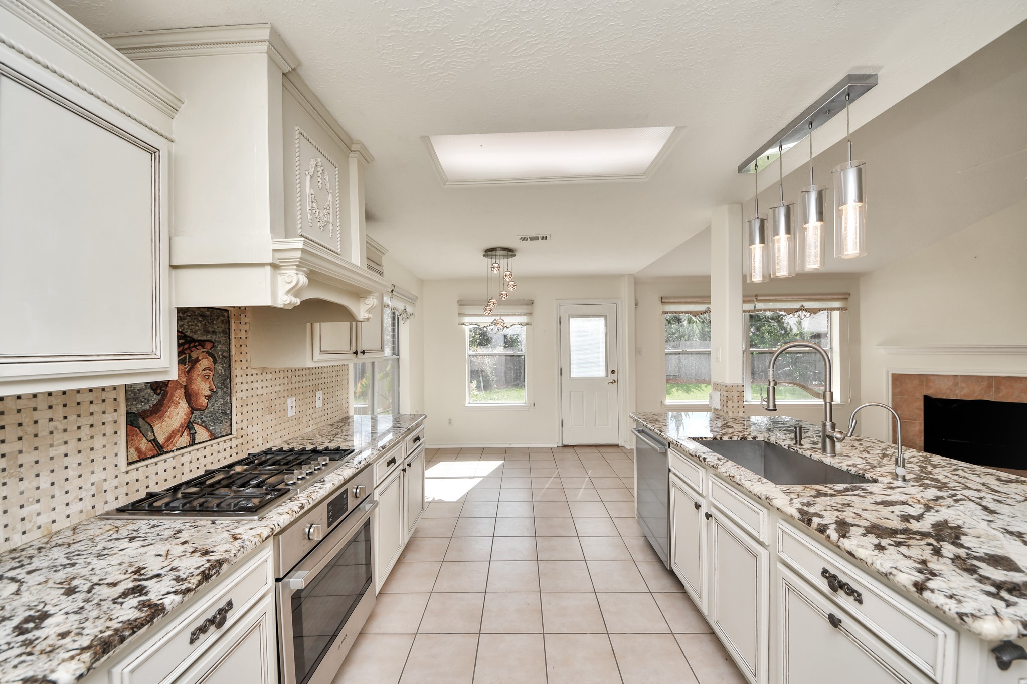 22030 Gold Leaf Trail Property Photo 12
