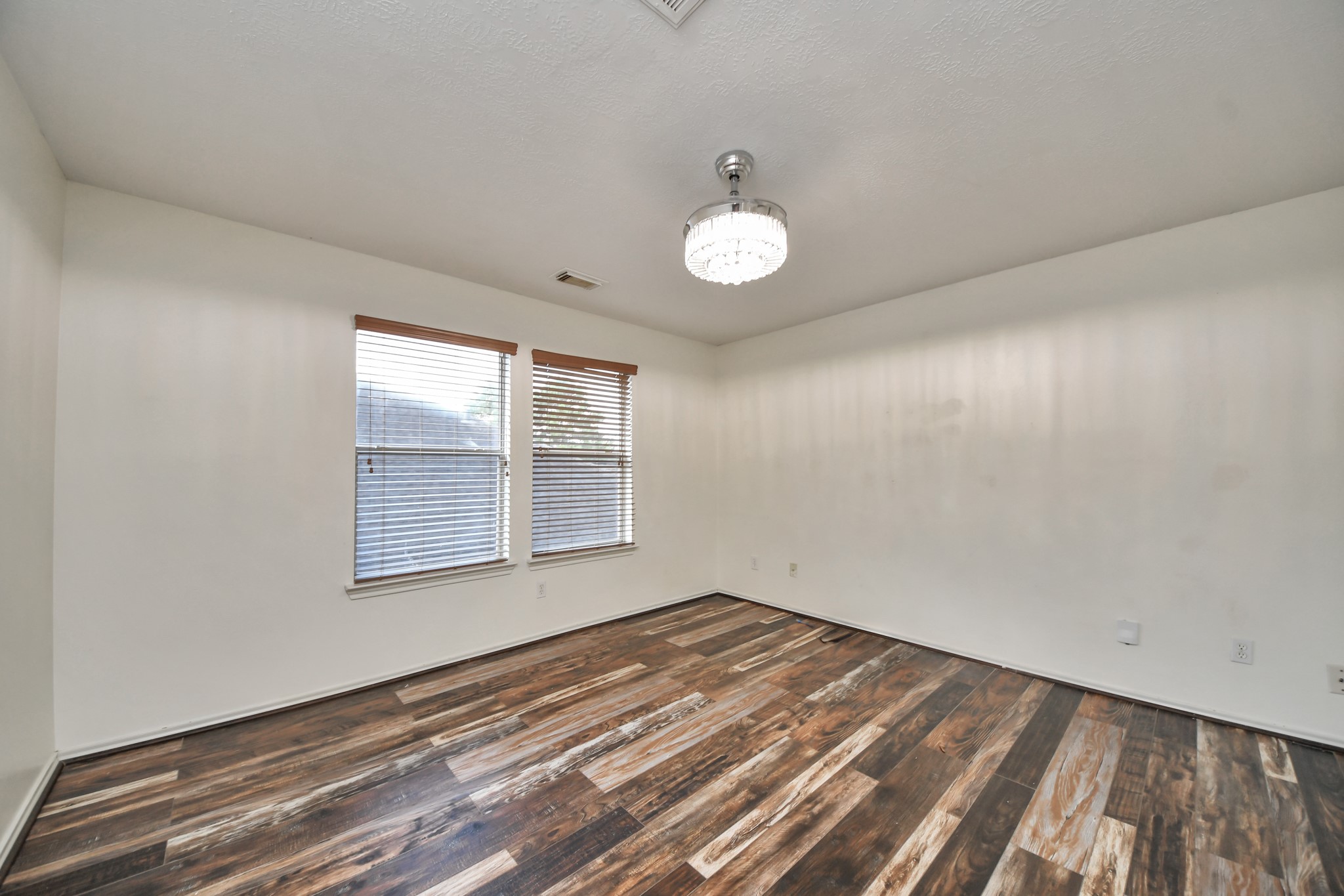 22030 Gold Leaf Trail Property Photo 28