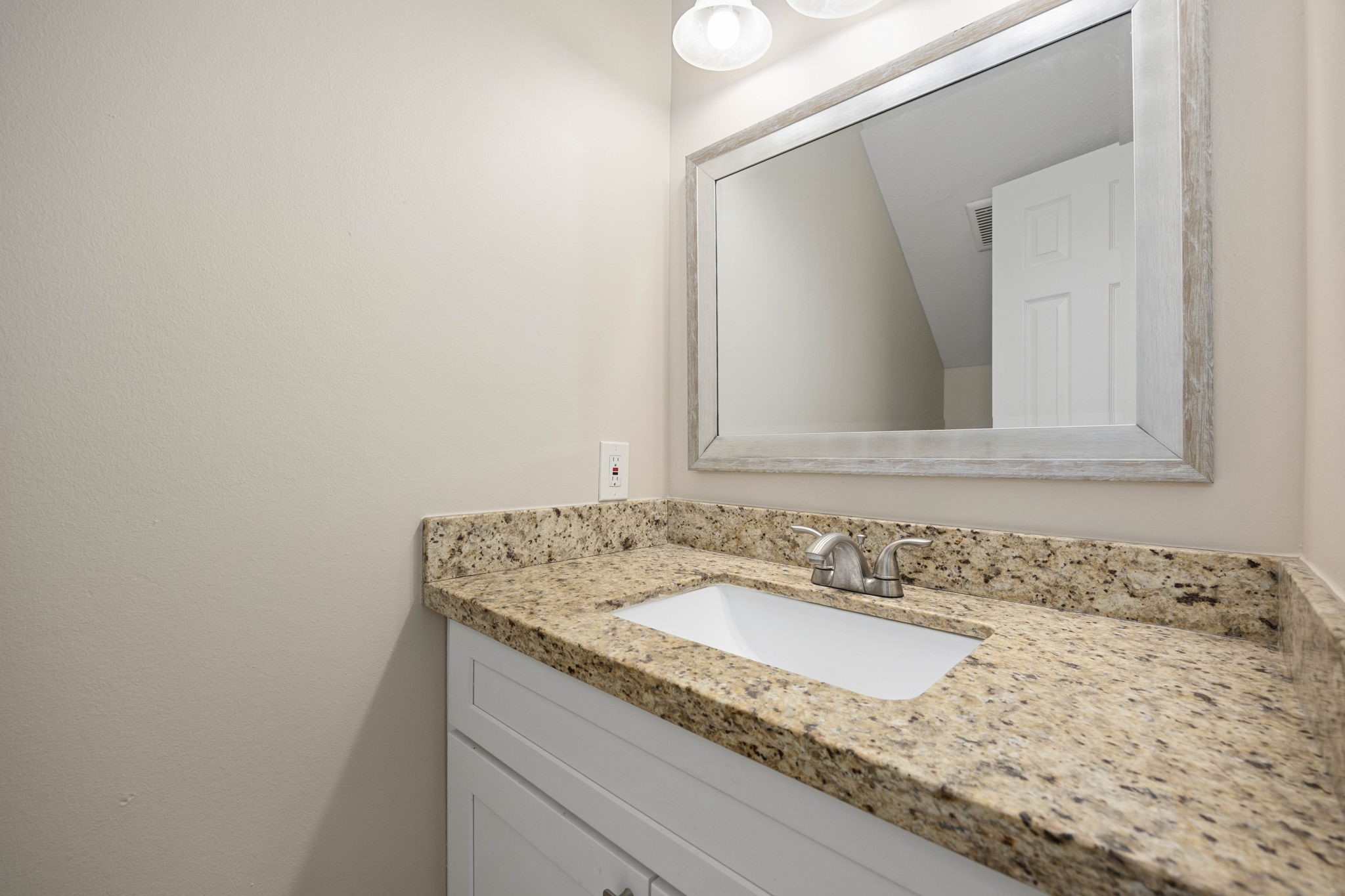 6335 Borg Breakpoint Drive Property Photo 16