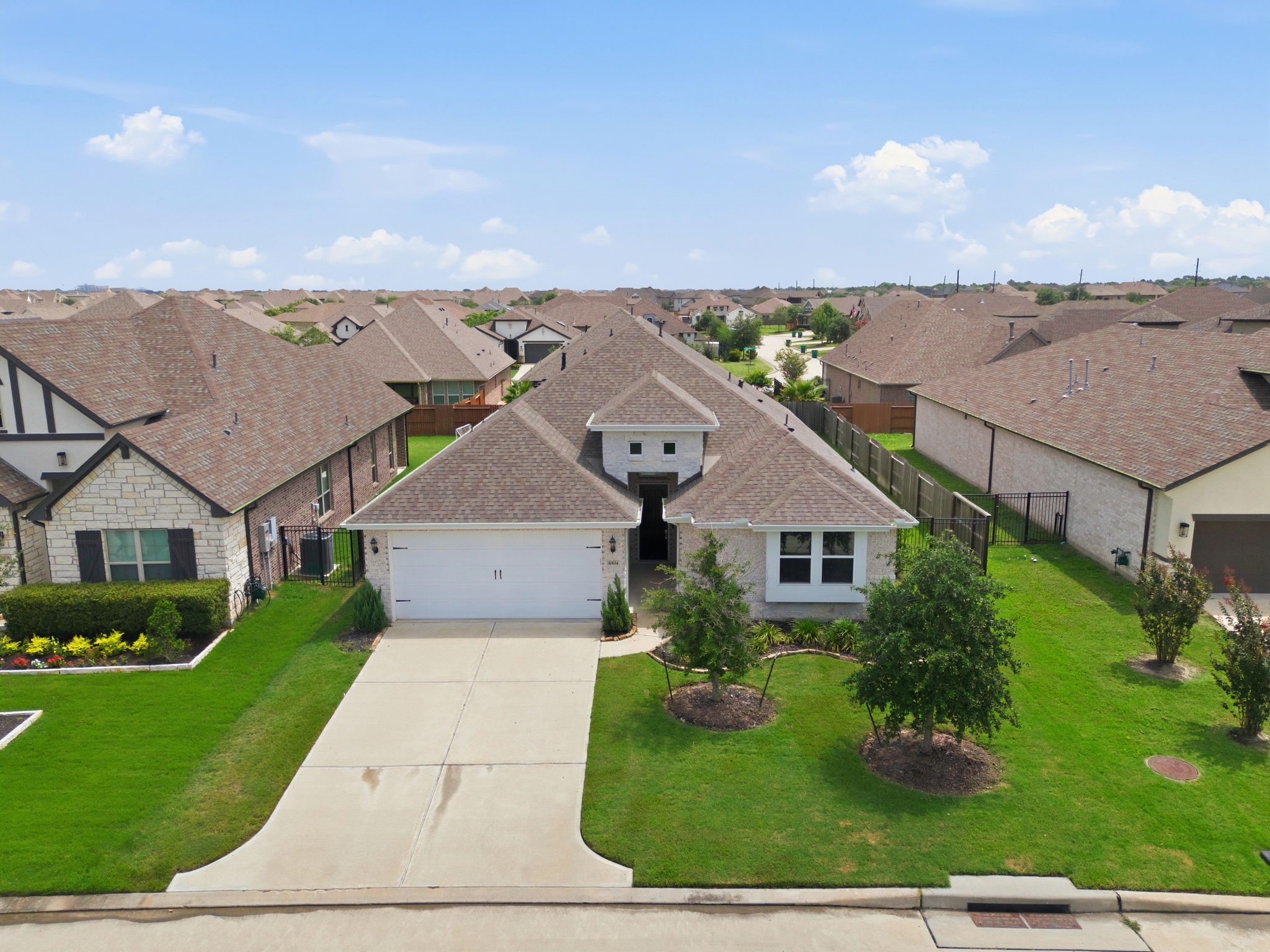 10614 Hazel Hills Drive Property Photo 1